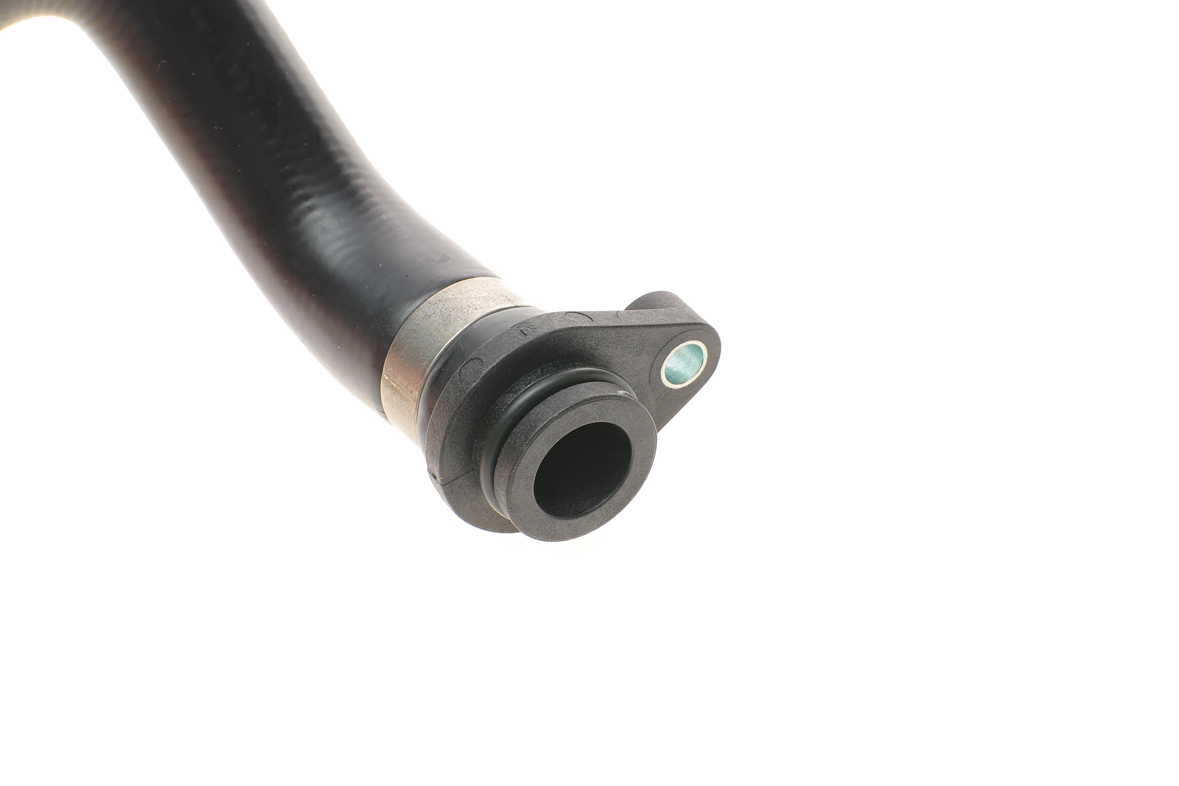 Патрубок системи охолодження BMW 1 (E81/E87/E88)/3 (E46/E90/E91)/X3 (E83) 1.6/1.8/2.0 01-13