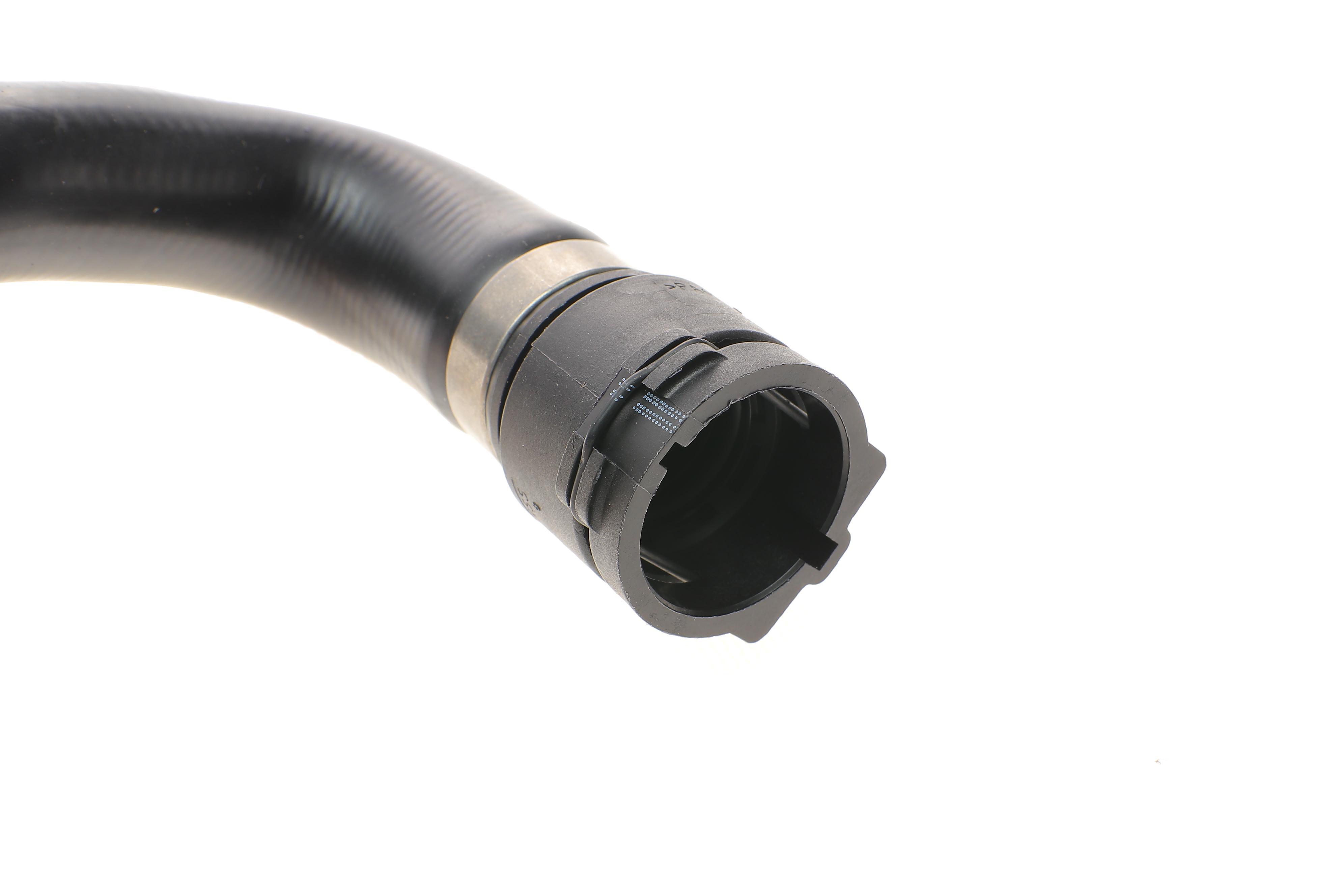 Патрубок системи охолодження BMW 1 (E81/E87/E88)/3 (E46/E90/E91)/X3 (E83) 1.6/1.8/2.0 01-13