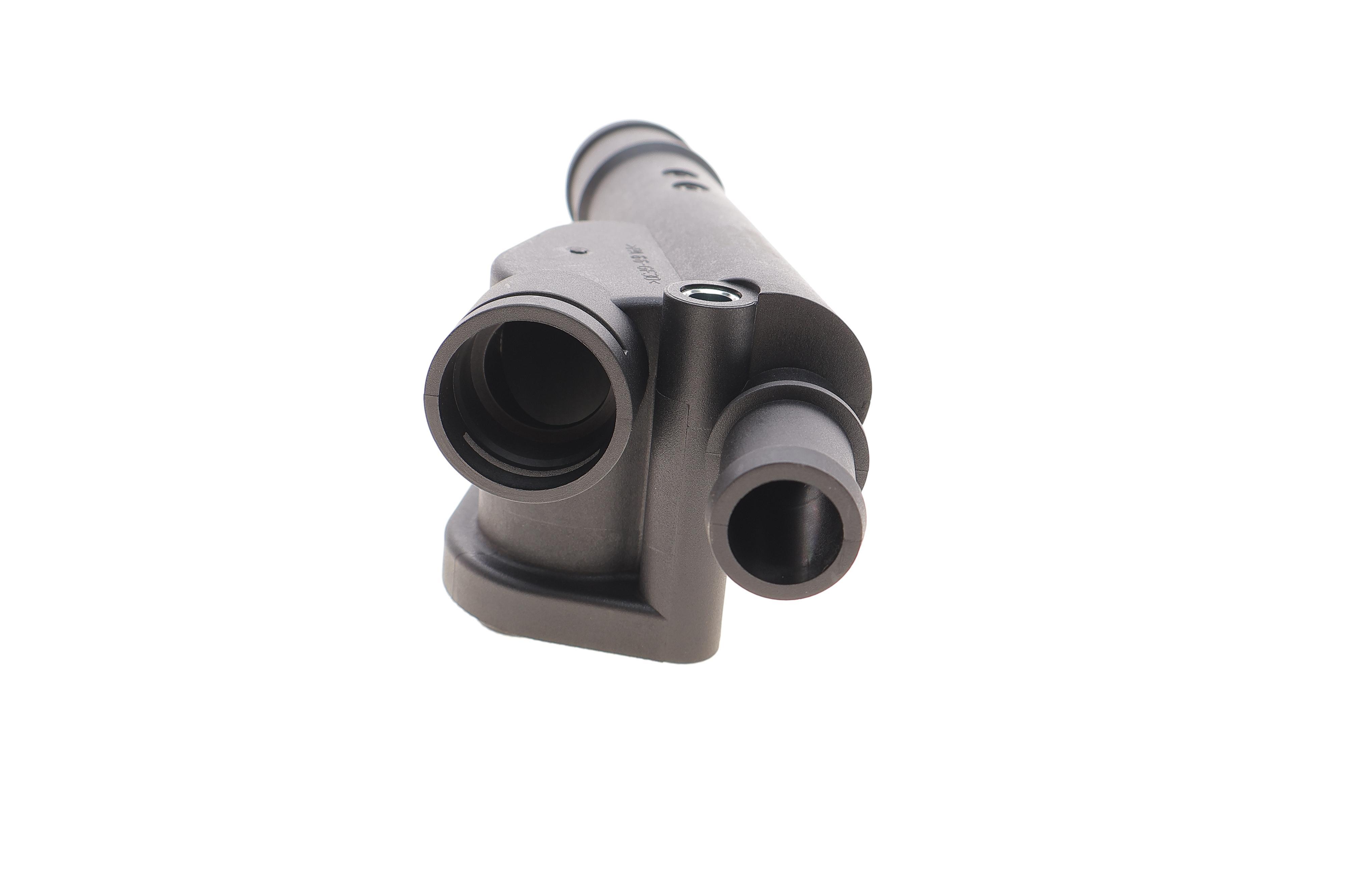 Фланець системи охолодження VW Golf V/Passat B6 2.0 TDI 03-10