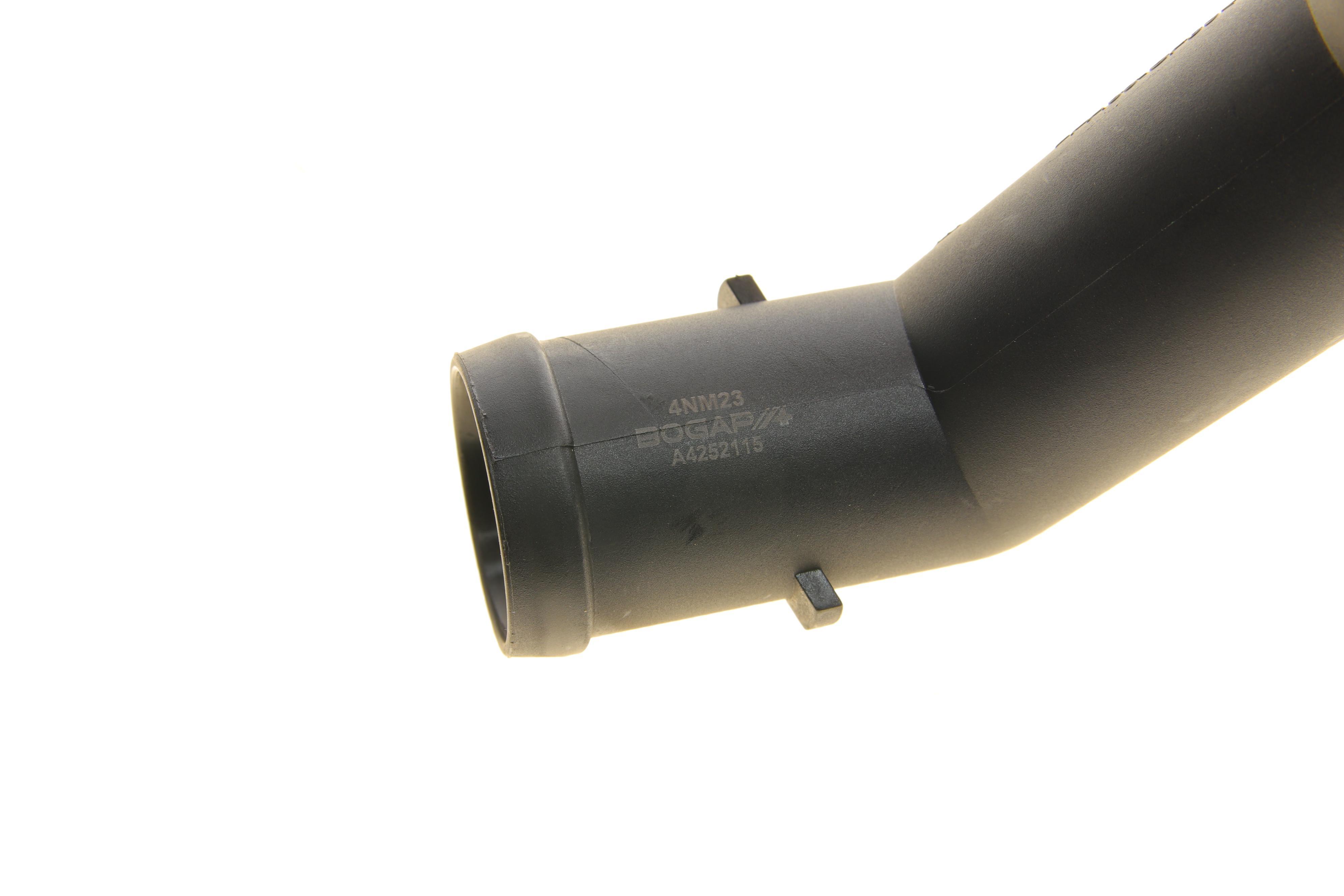 Фланець системи охолодження VW T5/Caddy 2.0/1.9TDI 03-15