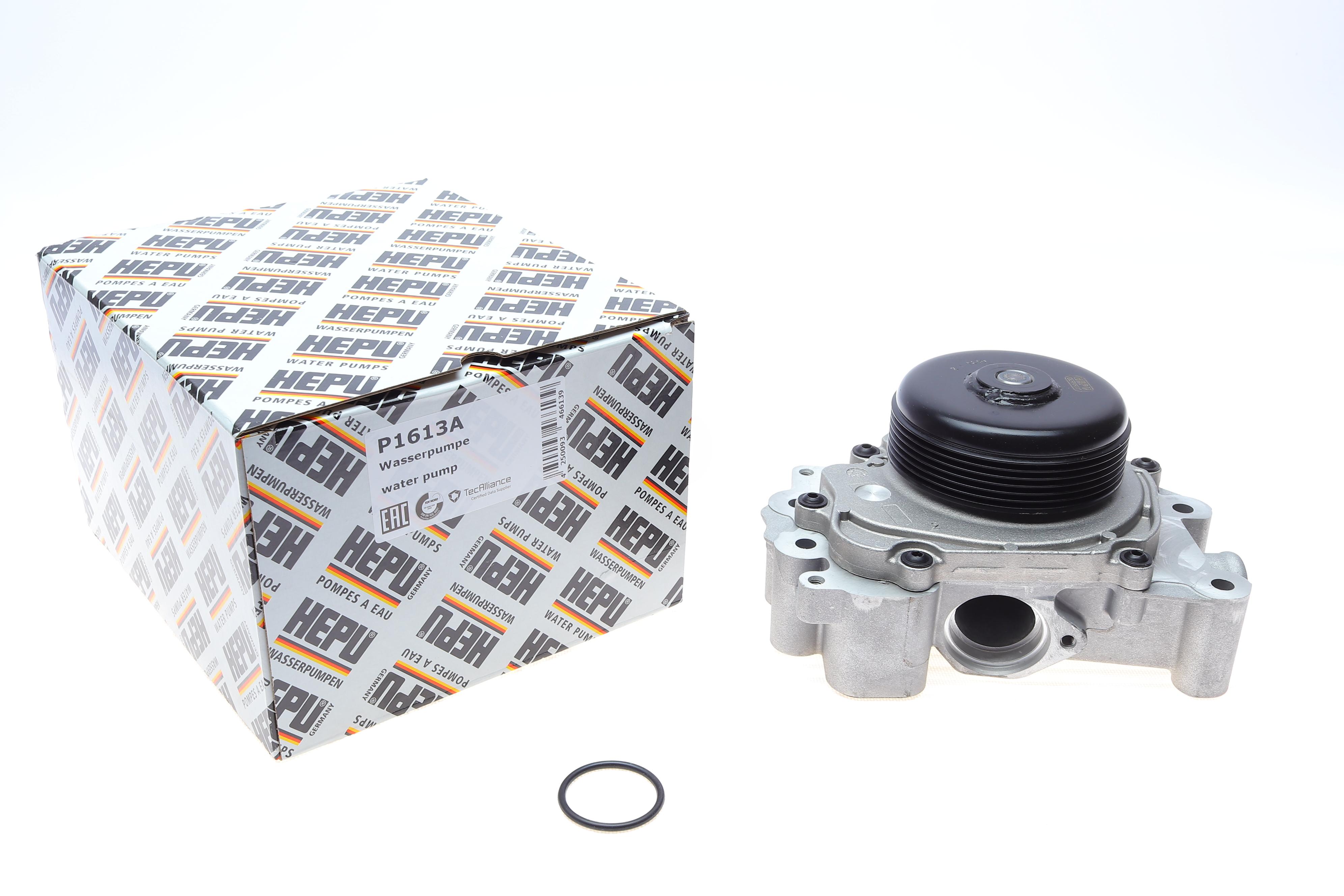 Помпа води MB C-class (W204/S204)/E-class (W212)/Vito (W447) (OM651) 08-