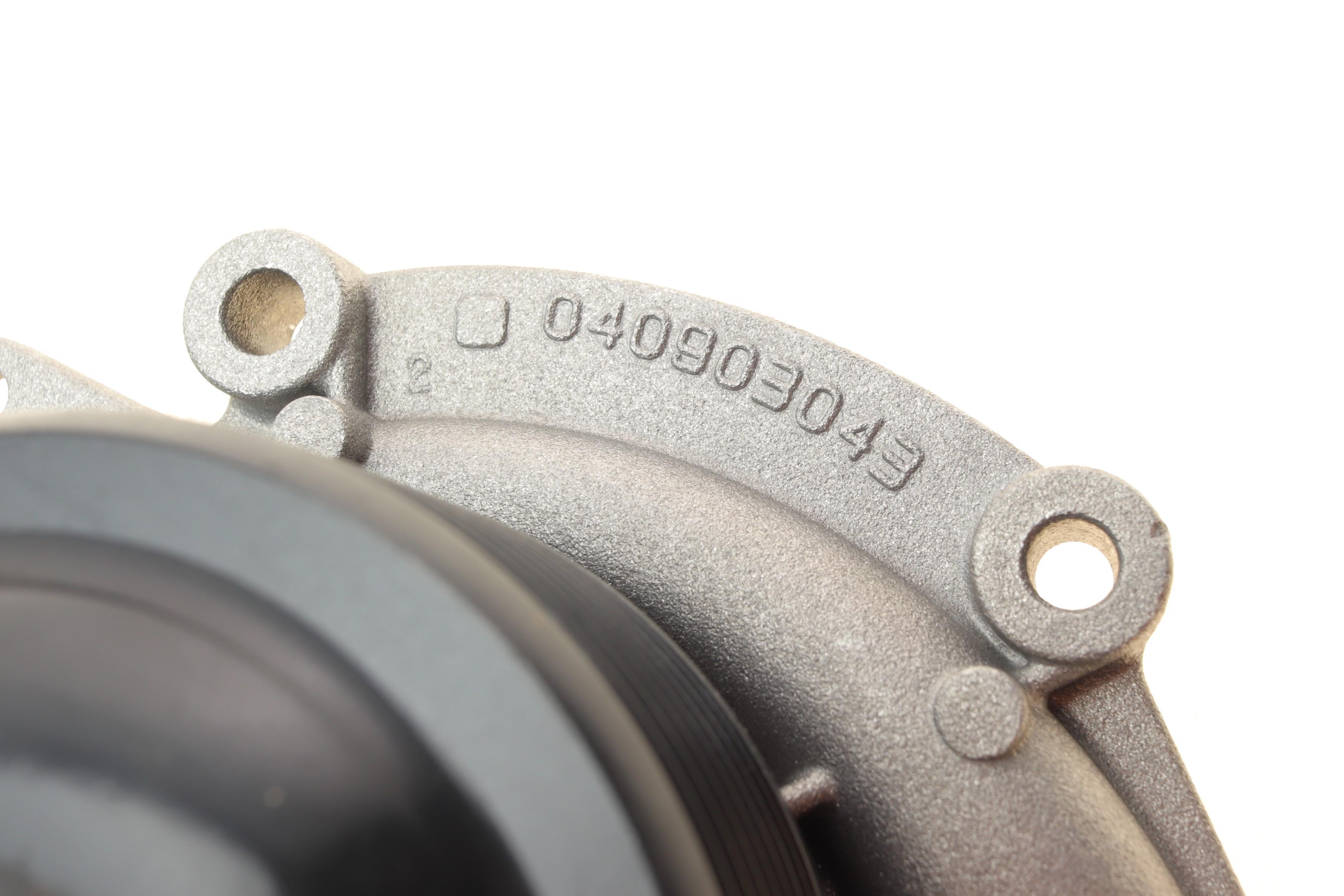 Помпа води MB Sprinter 906/Viano (W639)/E-class (W211)/S-class (W221) 3.0CDI OM642 05-