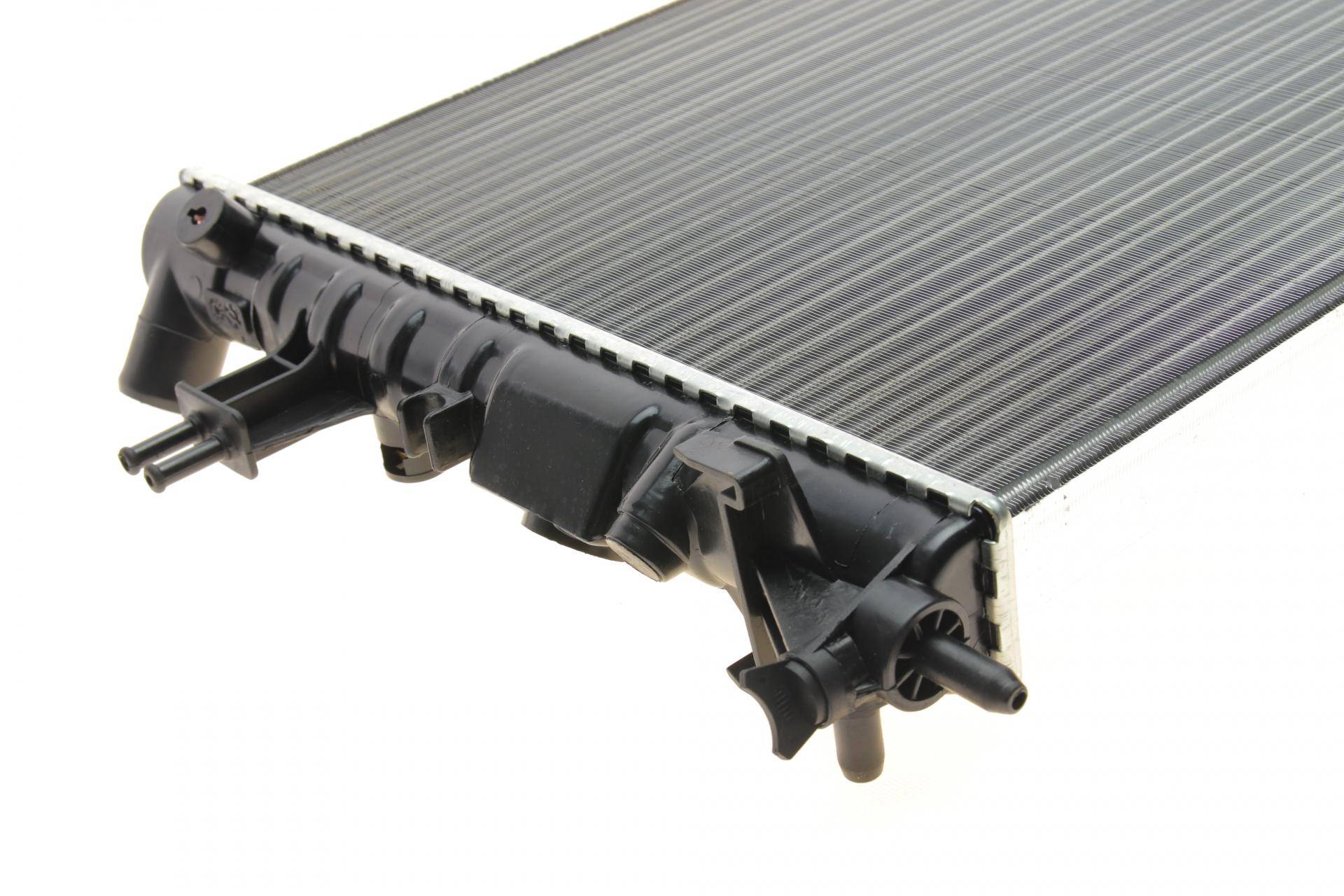 Радіатор охолодження Opel Astra G/Zafira A 1.4-2.2 99-09