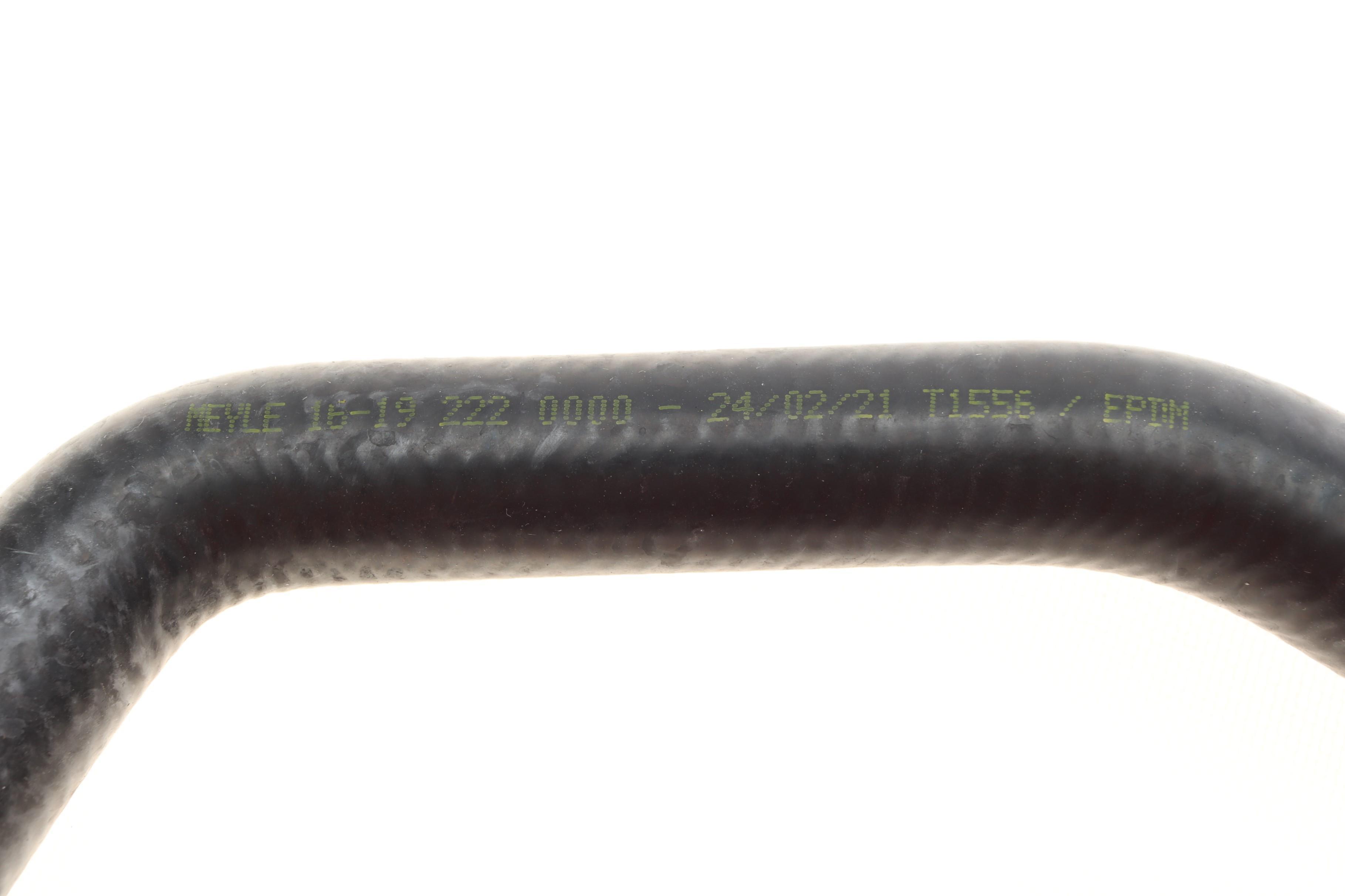 Патрубок системи охолодження Renault Logan/Dacia Logan 1.4/1.6 04-