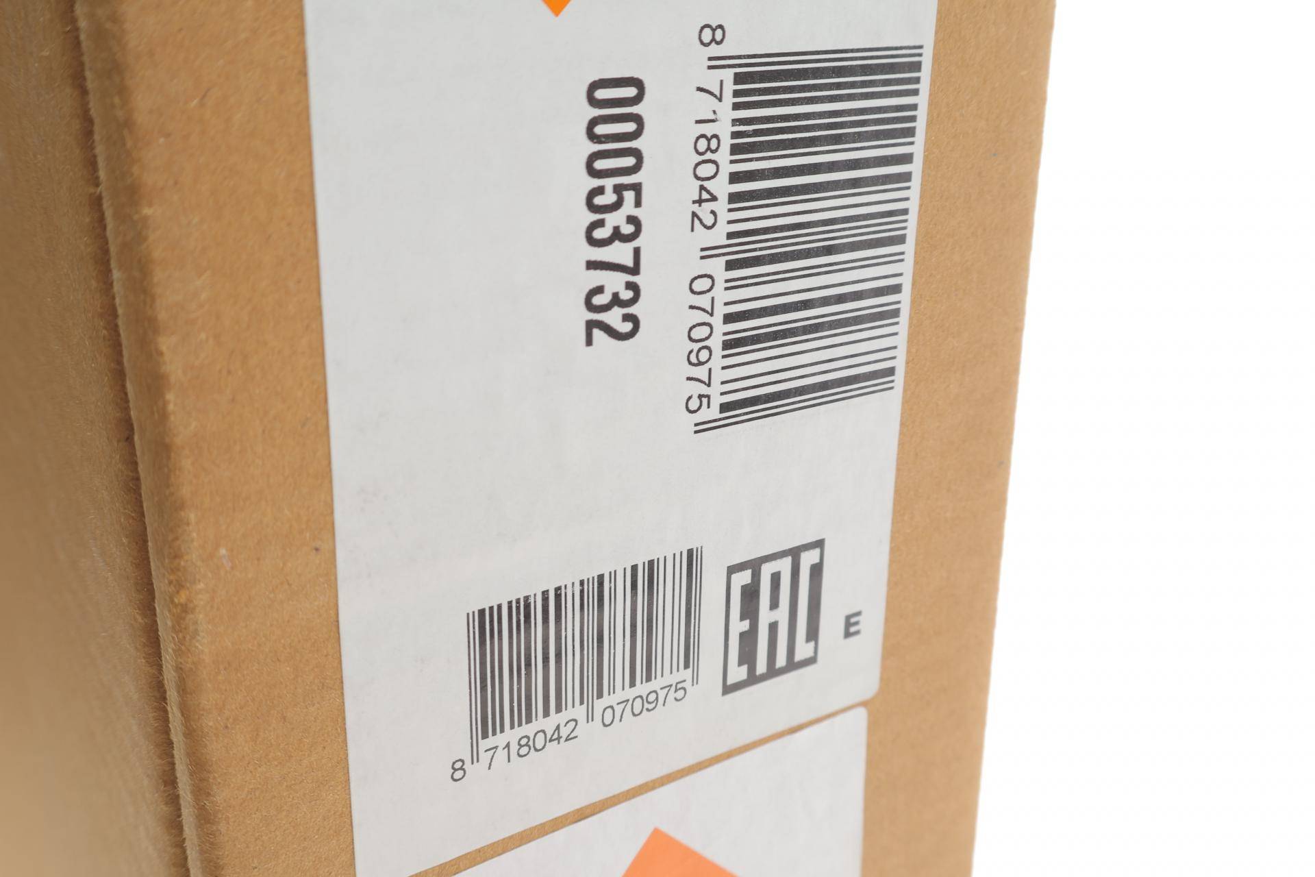 Радіатор охолодження Chevrolet Lacetti/Daewoo Nubira 1.4/1.8 03- (АКПП)(з комб.сист.водяний/масляной)