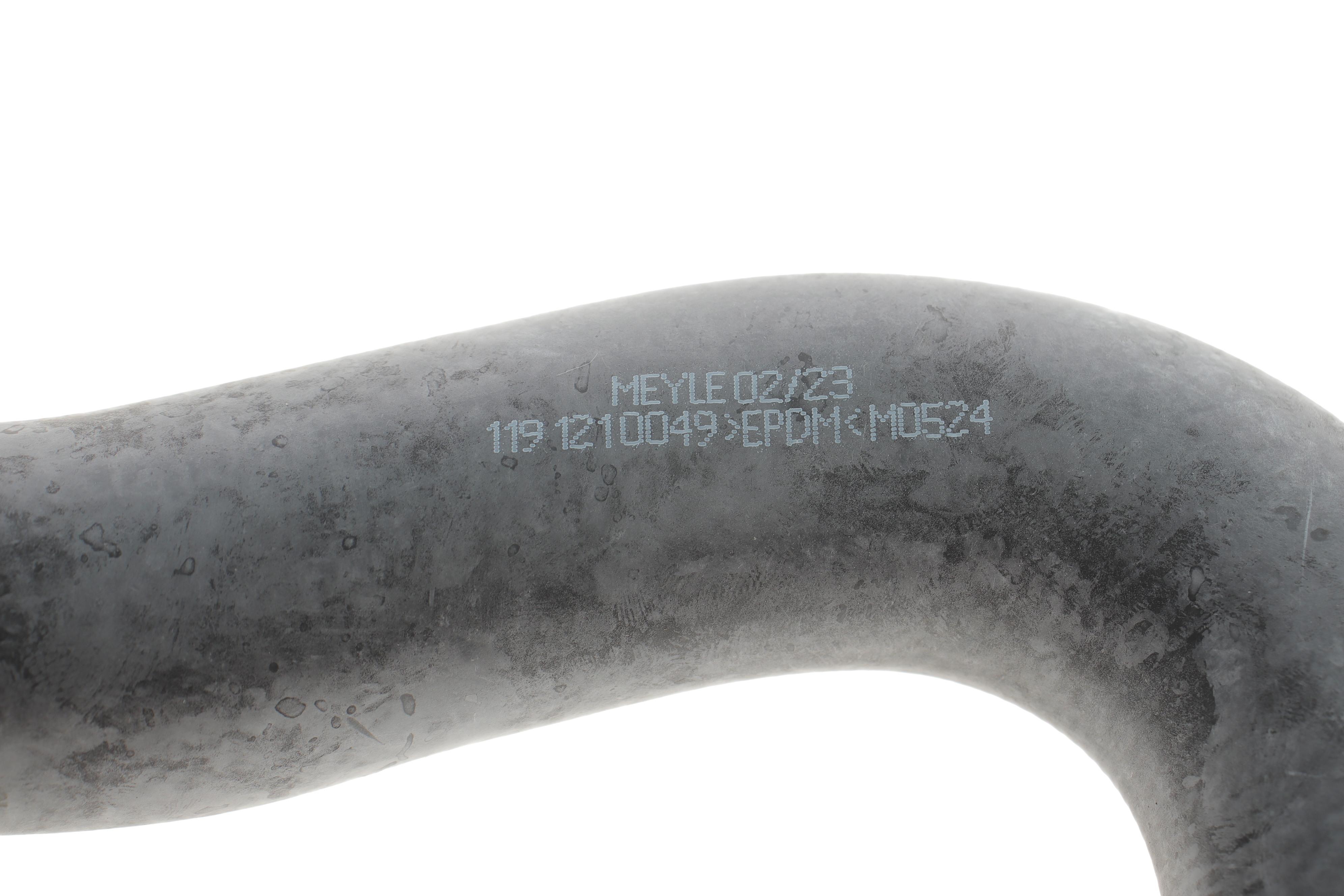 Патрубок системи охолодження VW Golf II/ Jetta II 83-91