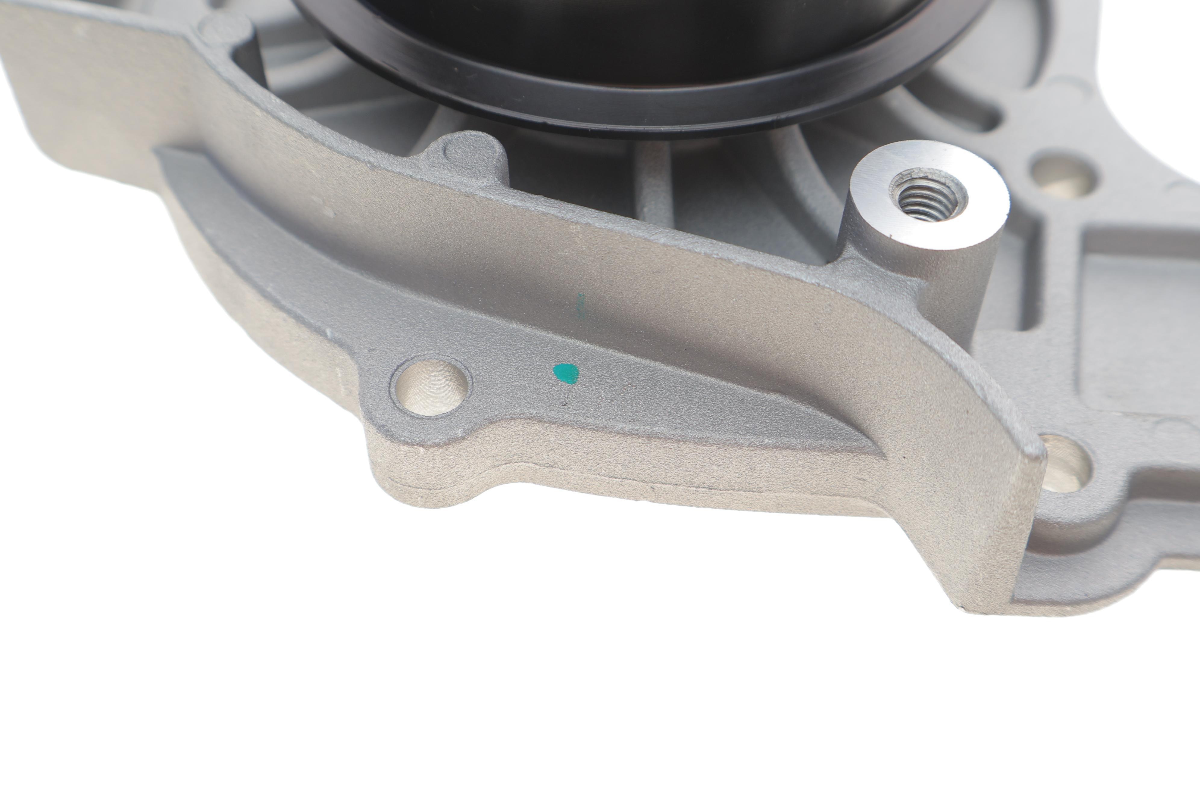 Помпа води Audi A4/A6/A8 3.0/3.0quattro 01-06