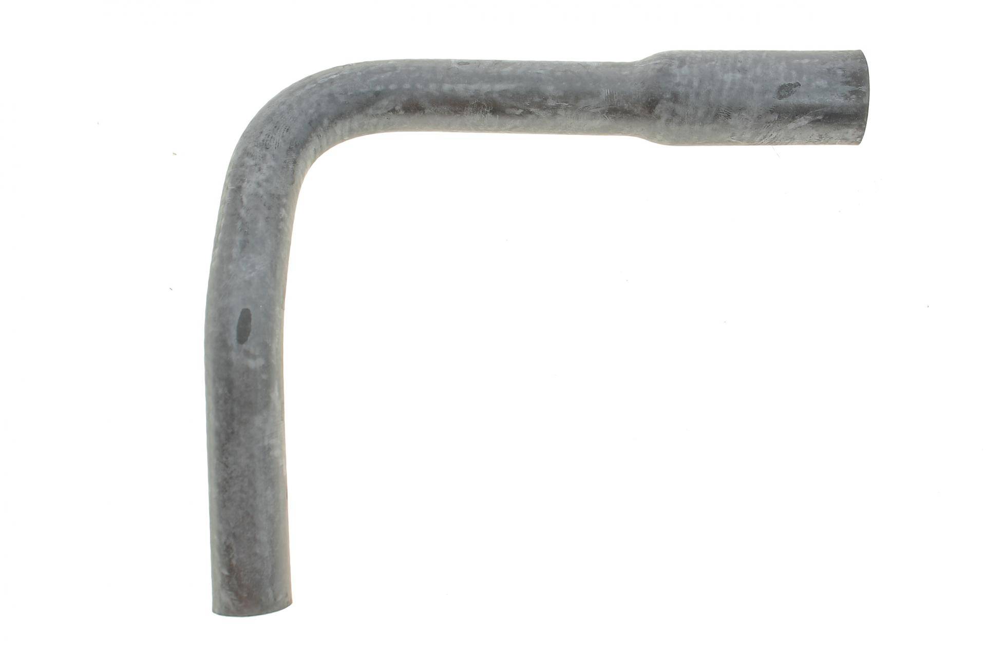 Патрубок радіатора VW Passat 1.3/1.6/1.8i 80-88