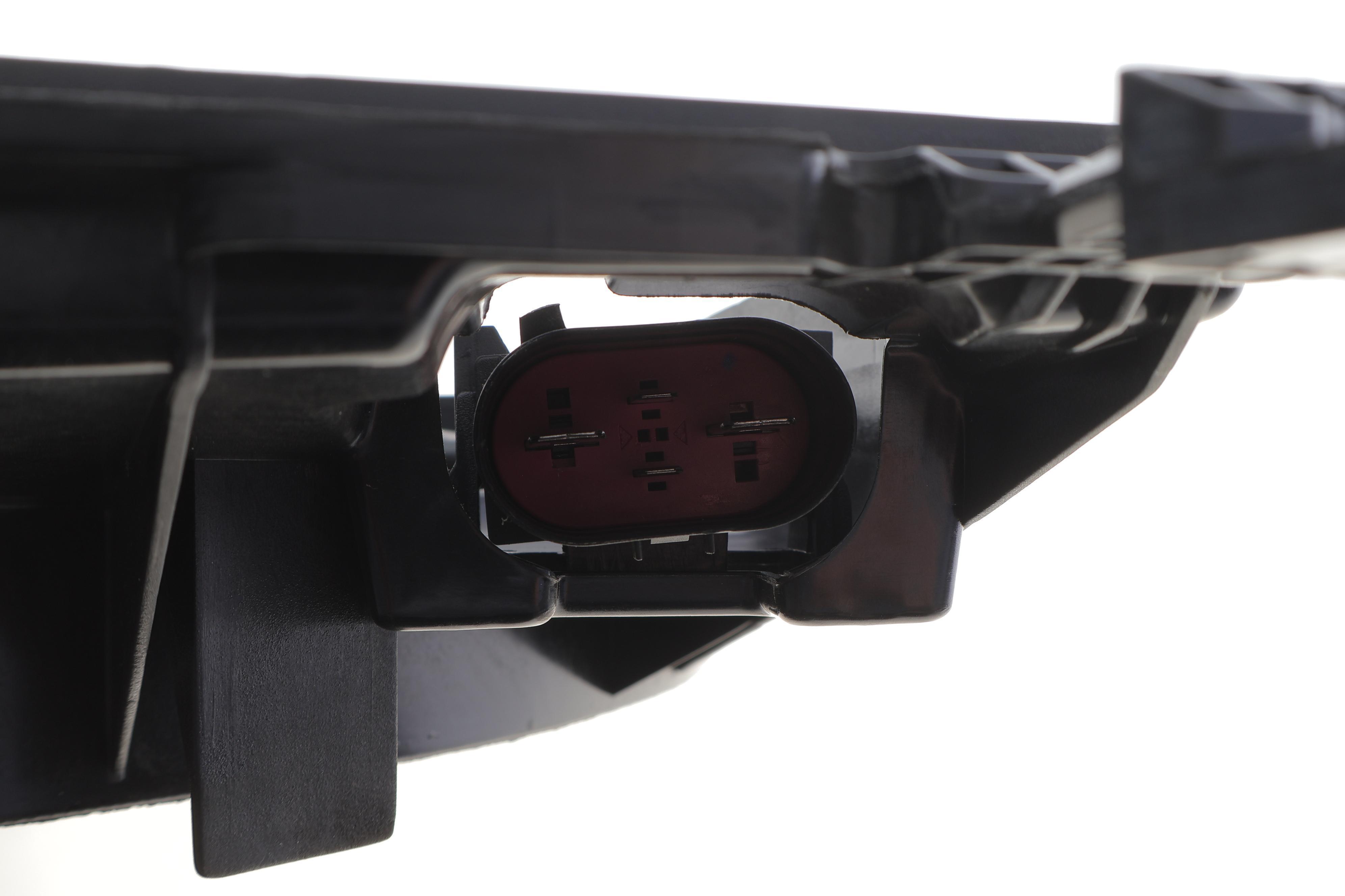 Вентилятор охолодження двигуна MB C-class (W205/S205/A205/C205)/E-class (S213/W213/A238C/238) 00-10