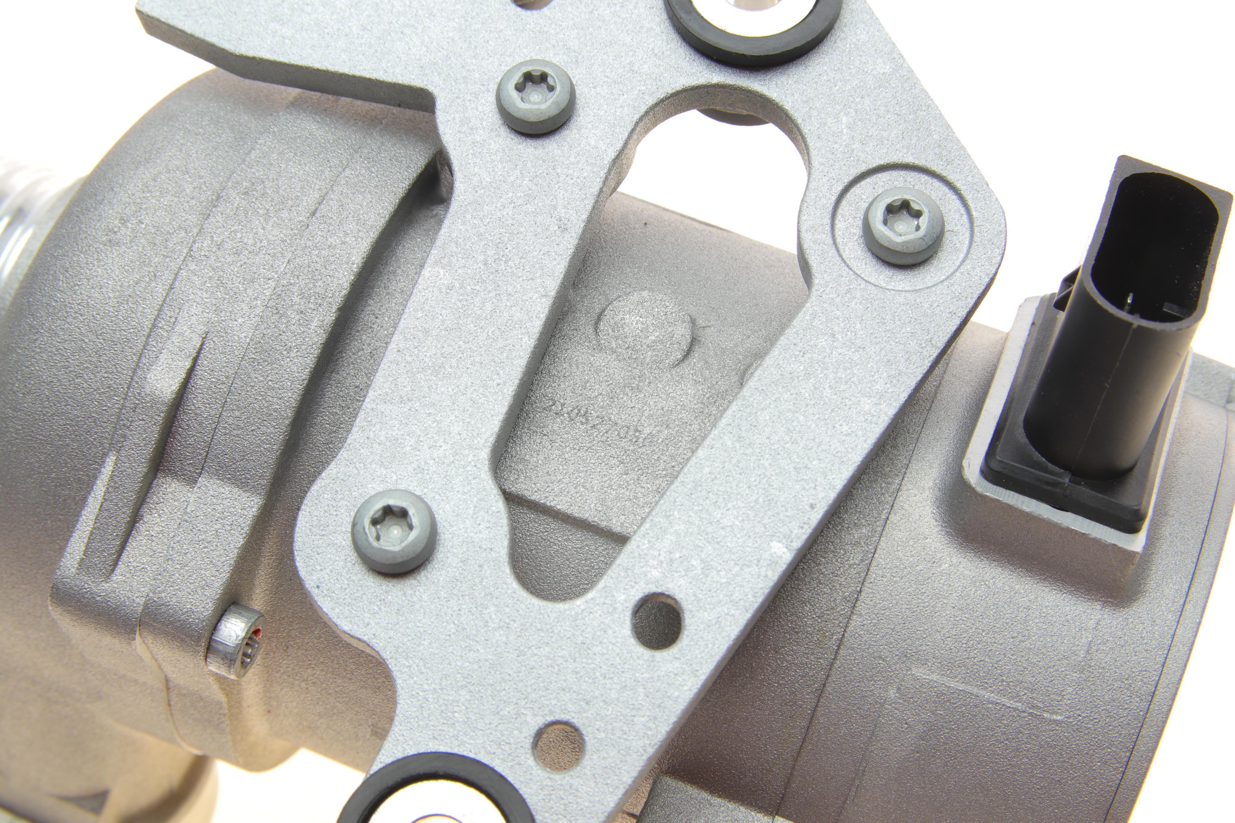 Помпа води BMW 5 (F10)/X3 (F25) 09- (електрична)