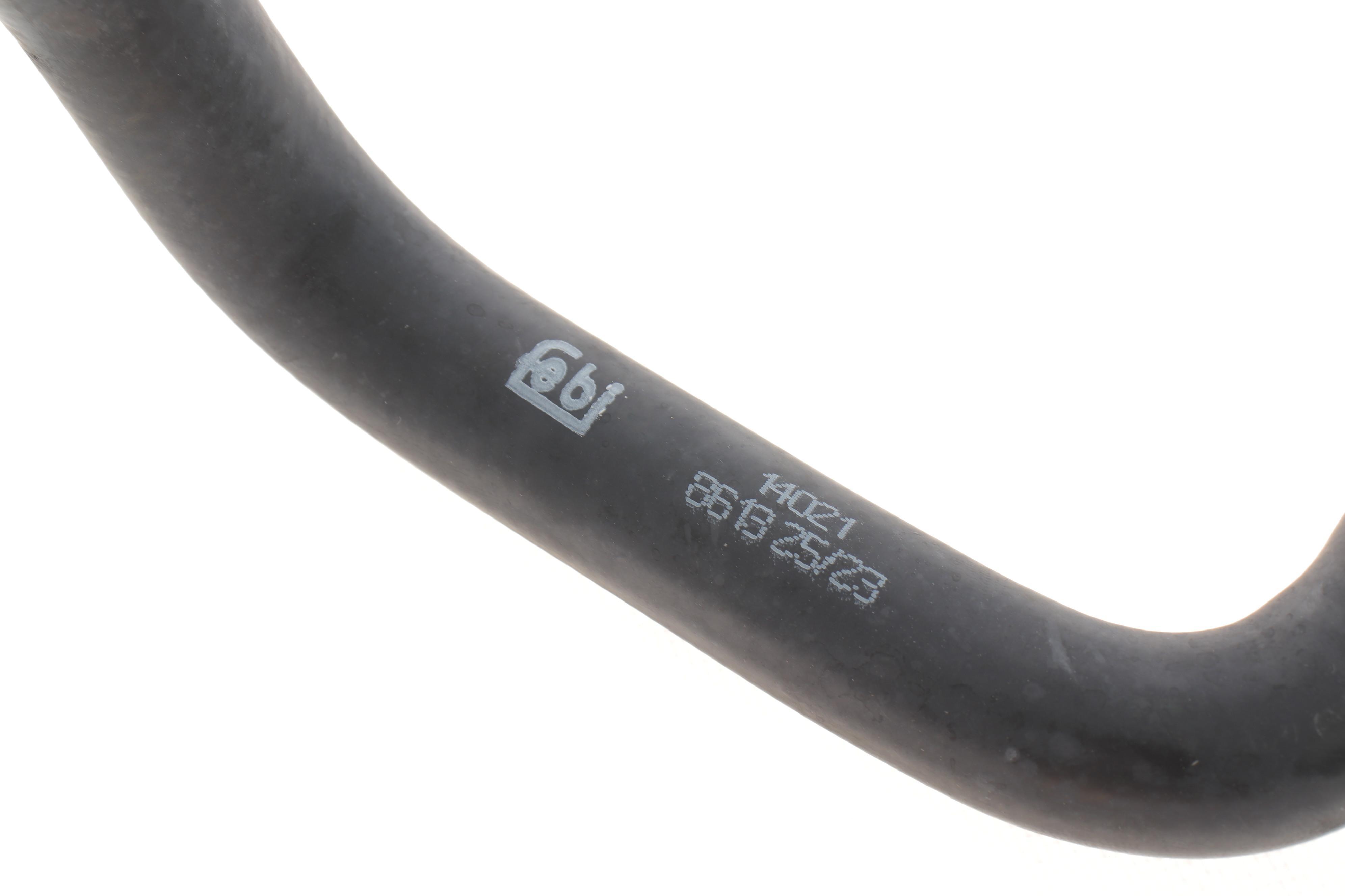 Патрубок системи охолодження (нижній) MB E-class (W124) 2.0/2.2 (M111) (від розшир. бачка до радіато