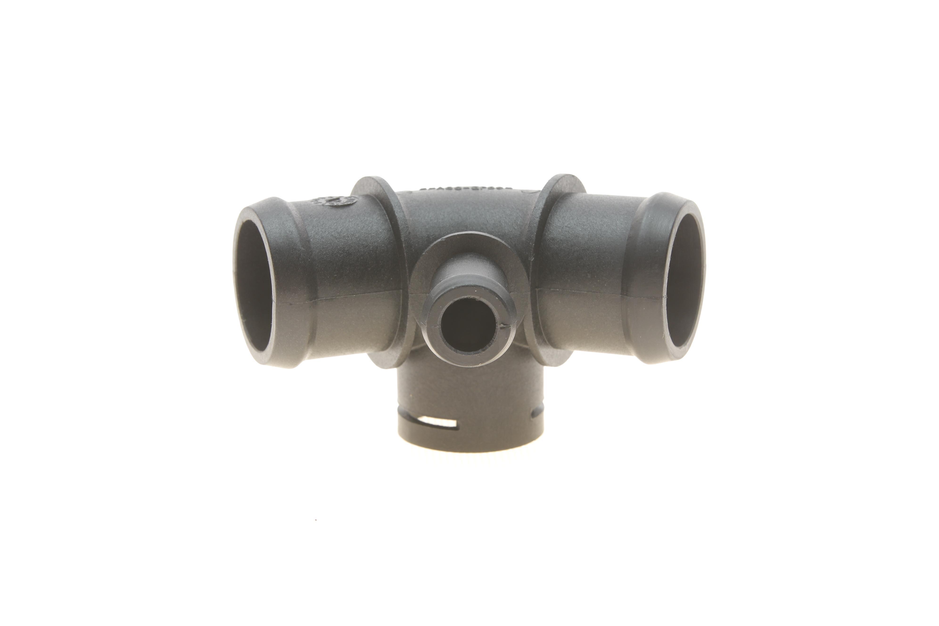 Фланець системи охолодження Audi A3/VW Golf IV 1.6/1.8/1.9TDI/2.0 96-06