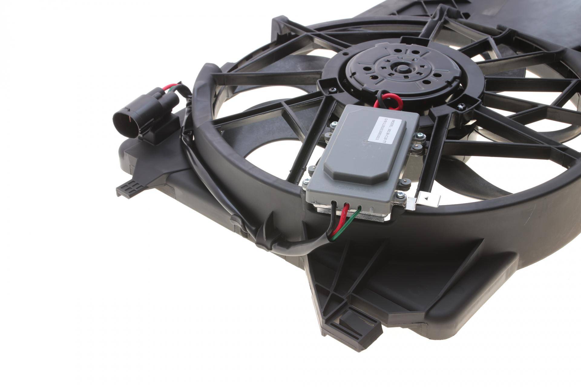 Вентилятор охолодження двигуна Mazda 3 1.6D/2.0D 03-09 (d=390mm) (з дифузором)