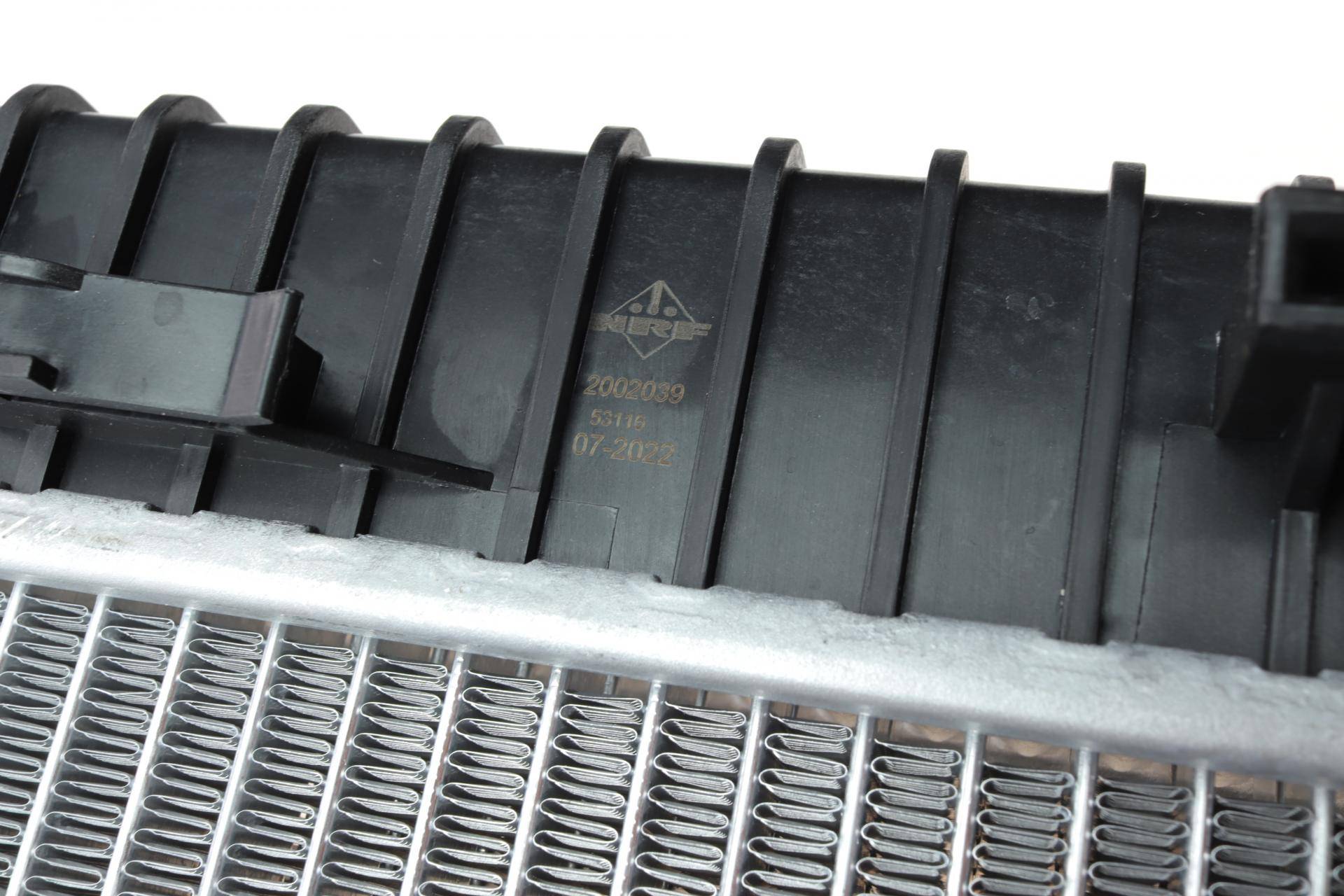 Радіатор охолодження Audi Q5 3.0TDI 08-17