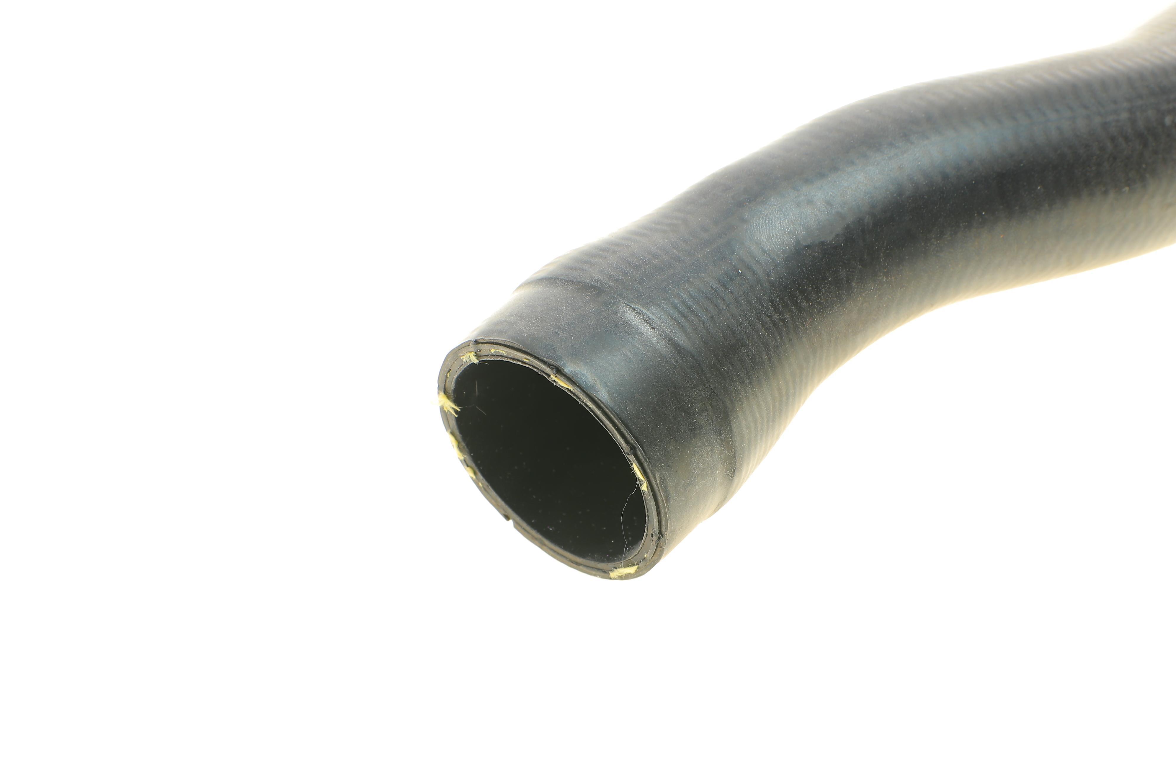 Патрубок системи охолодження BMW 5 (E39) 3, 5-4, 0 i 96-04 (зверху) (L) M62