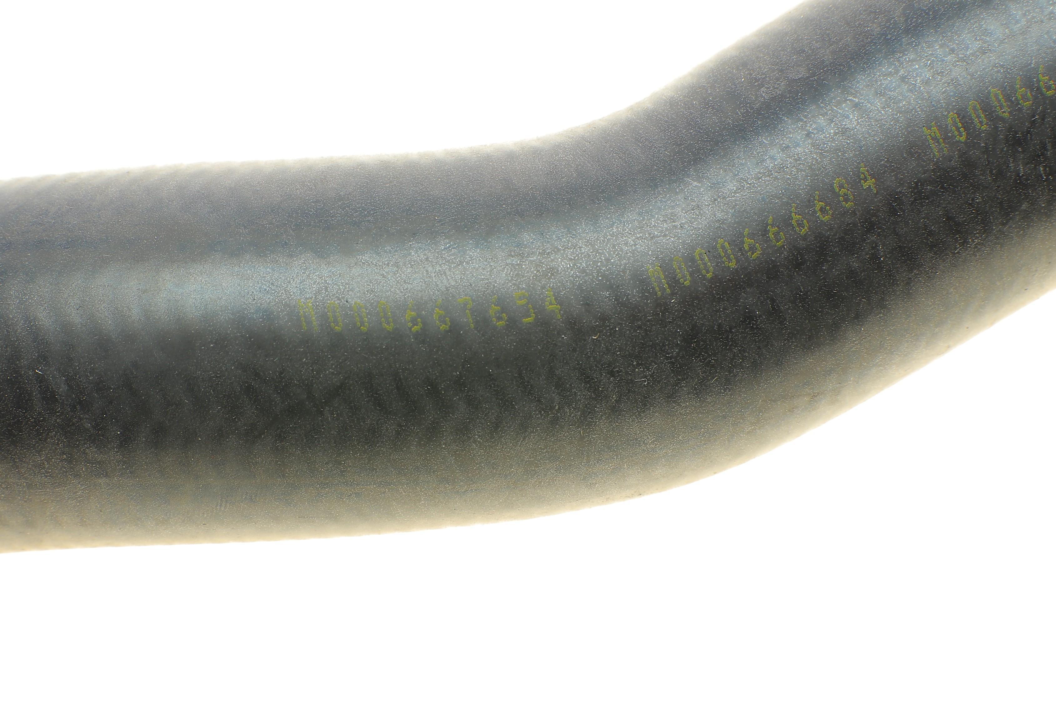 Патрубок системи охолодження BMW 5 (E39) 3, 5-4, 0 i 96-04 (зверху) (L) M62