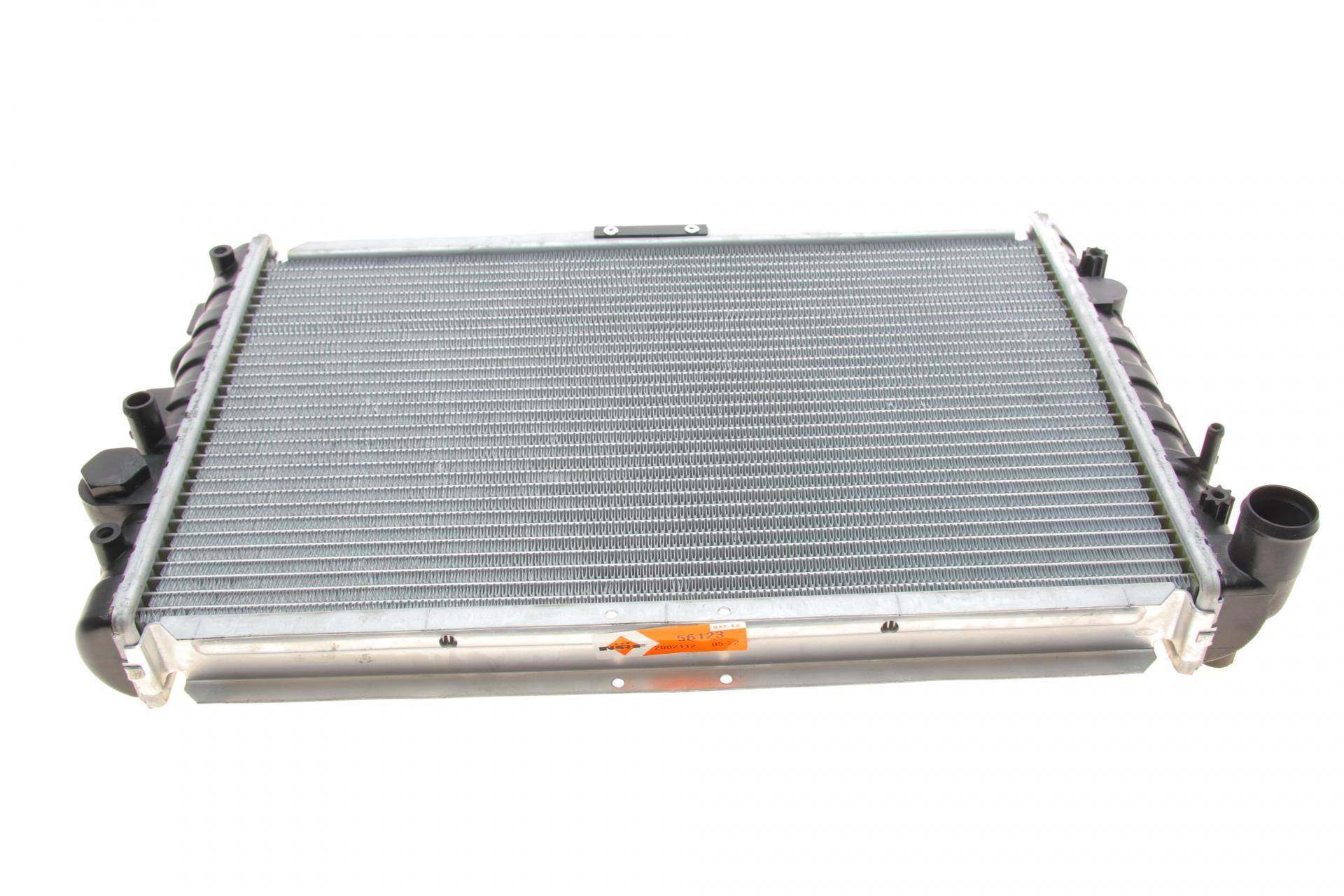 Радіатор охолодження VW Parati III 1.8 02-