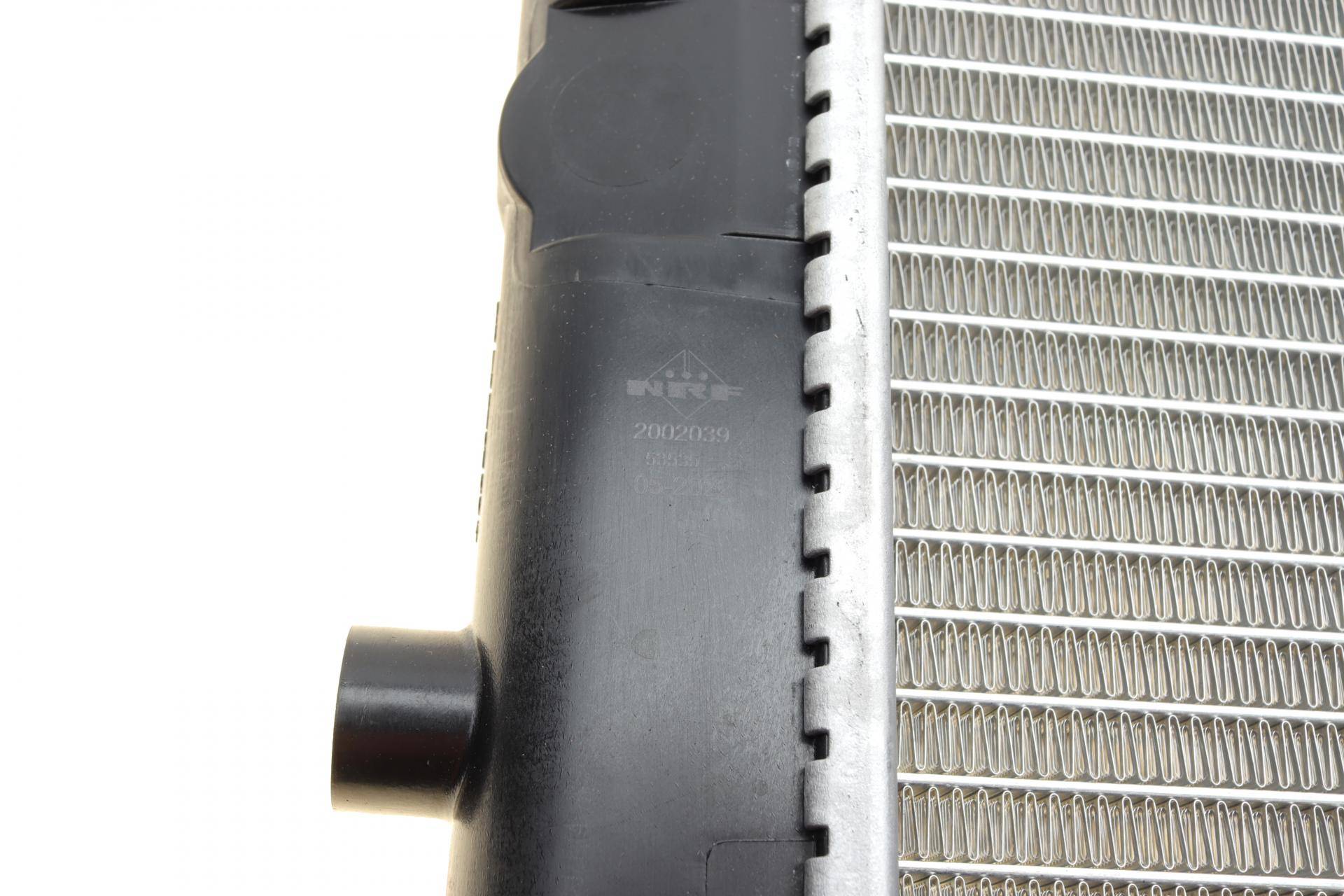 Радіатор охолодження Nissan Micra/Note 1.6 03-