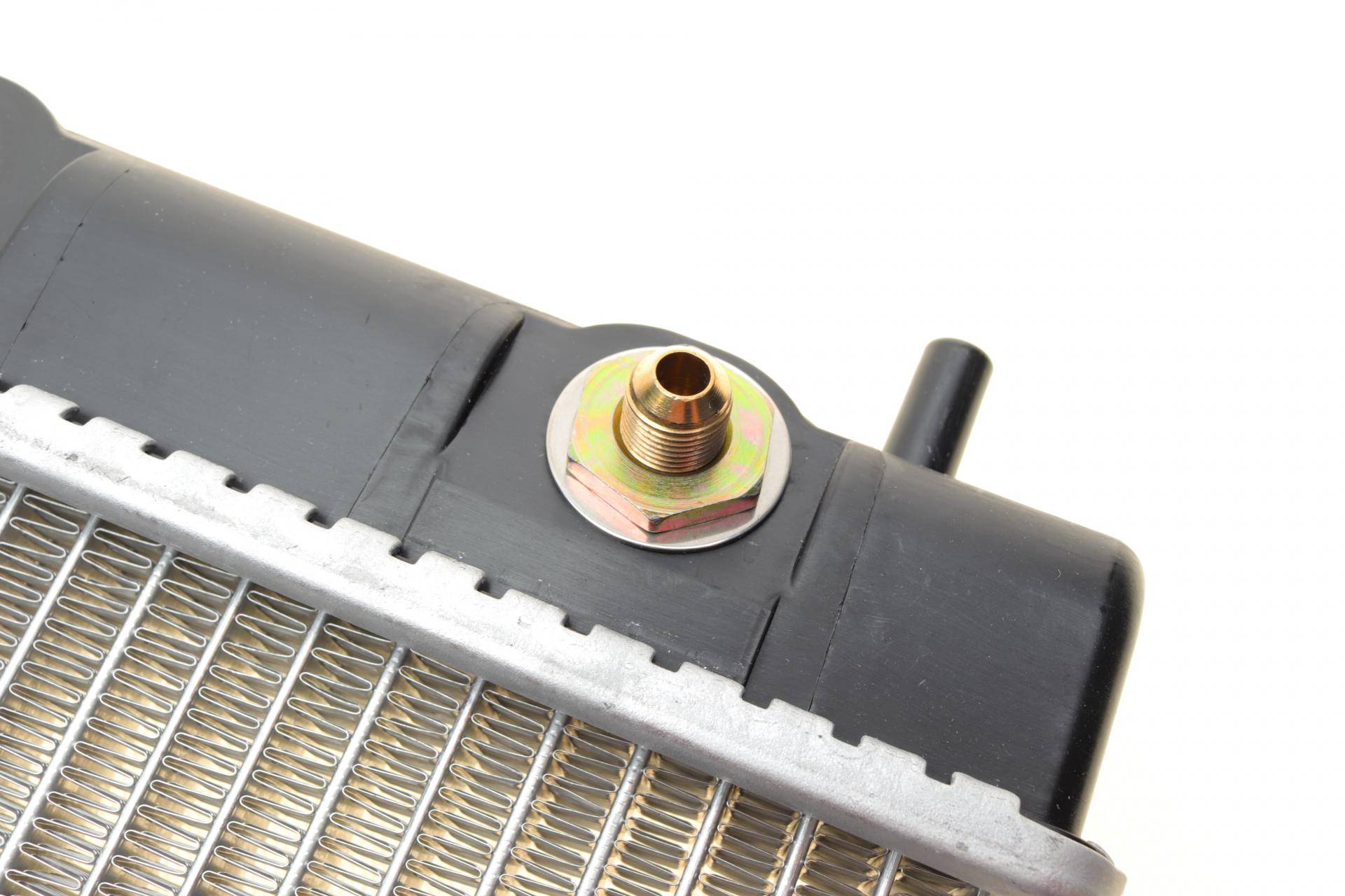 Радіатор охолодження Nissan Micra/Note 1.6 03-