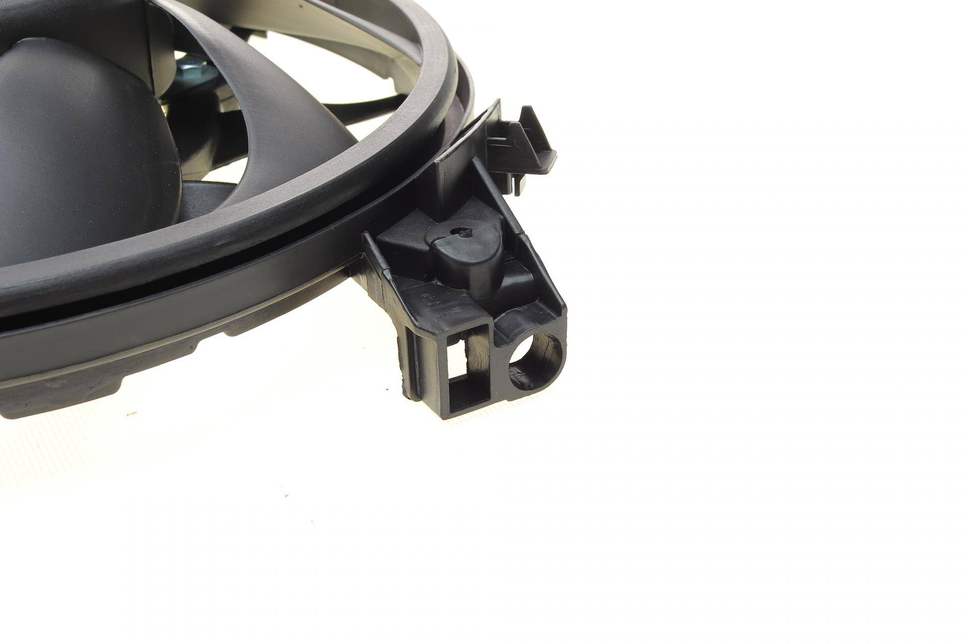 Вентилятор радіатора (електричний) Opel Combo/Corsa 1.3/1.7D 00-