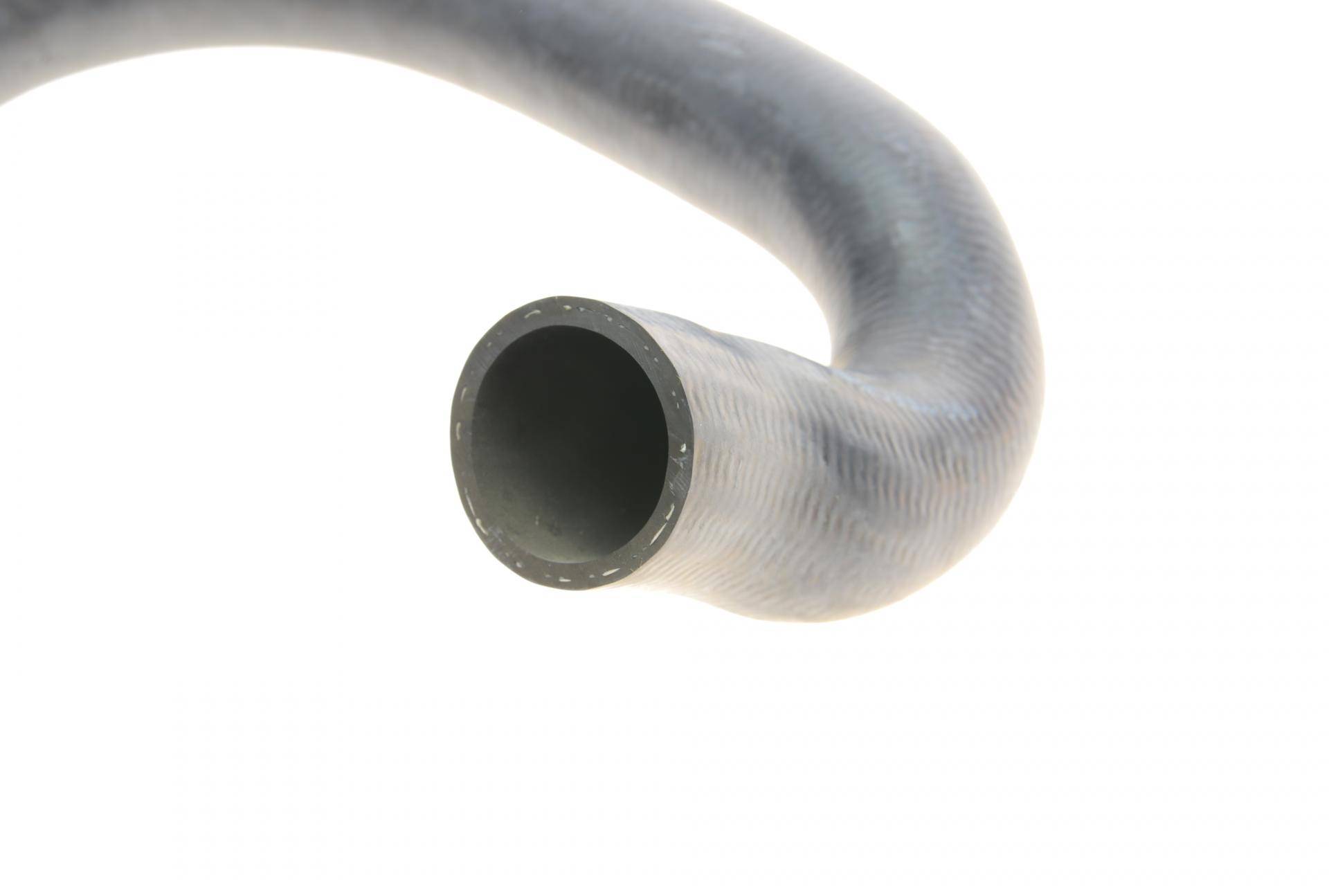 Патрубок радіатора (верхній) BMW 3 (E30)/5 (E34) 81-95 M20