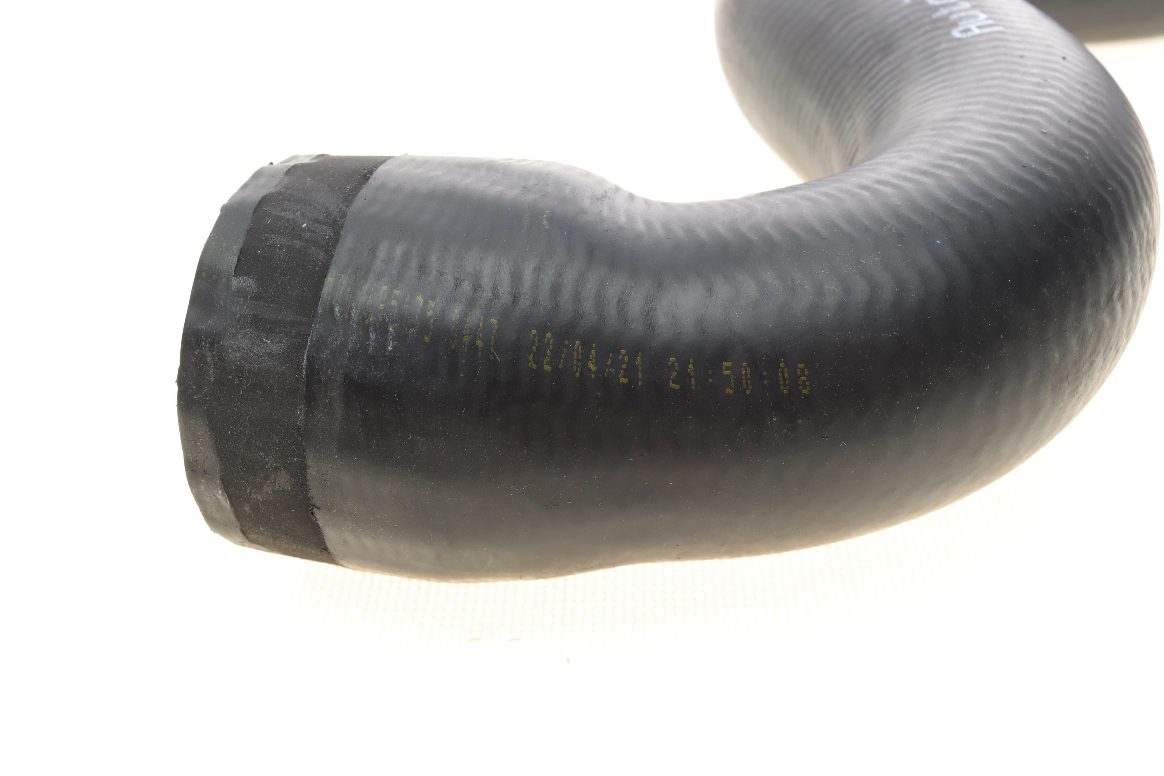 Патрубок інтеркулера Audi A4/VW Passat 1.9D/1.9DH 95-01