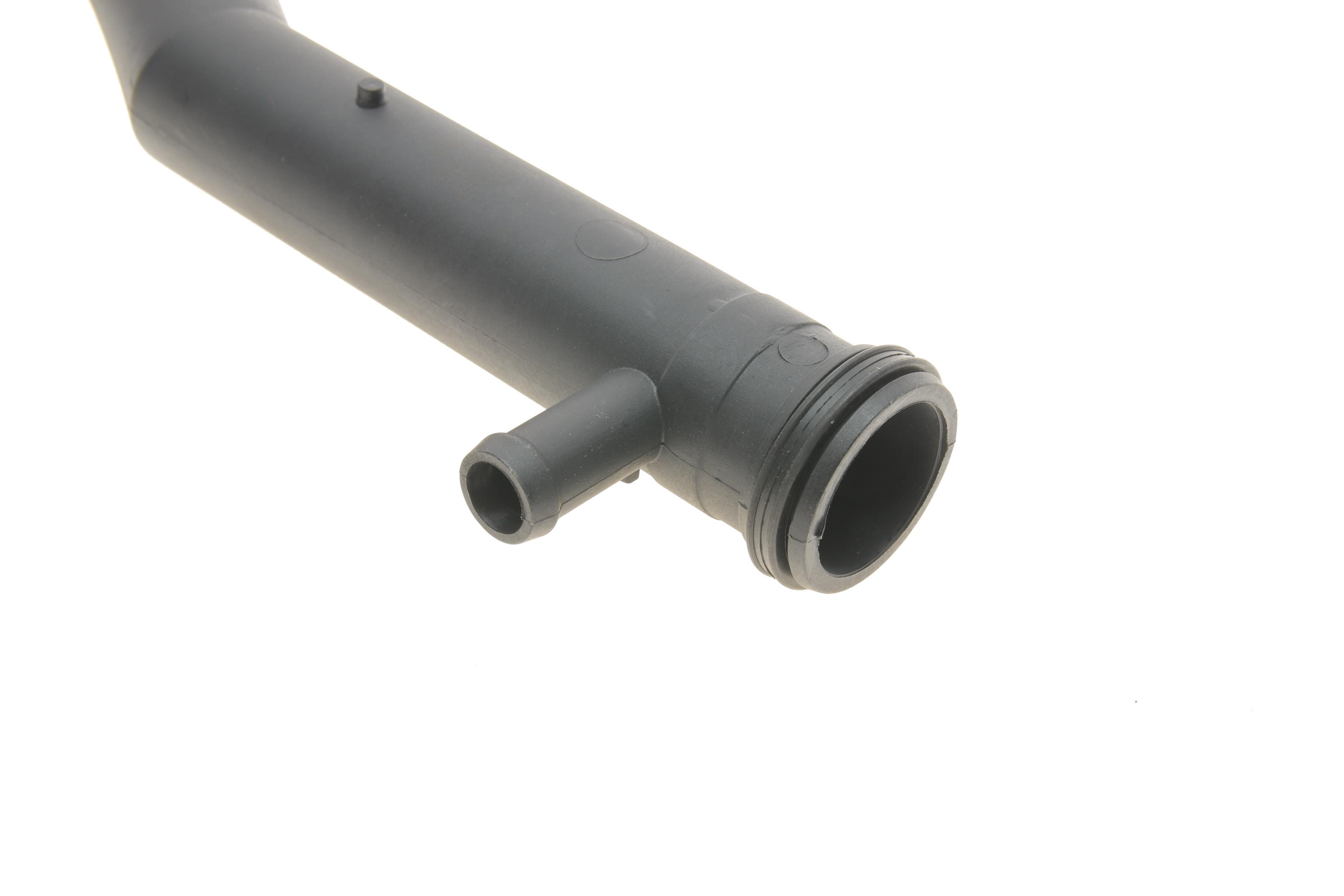 Трубка системи охолодження VW Polo 1.4/1.6 03-17