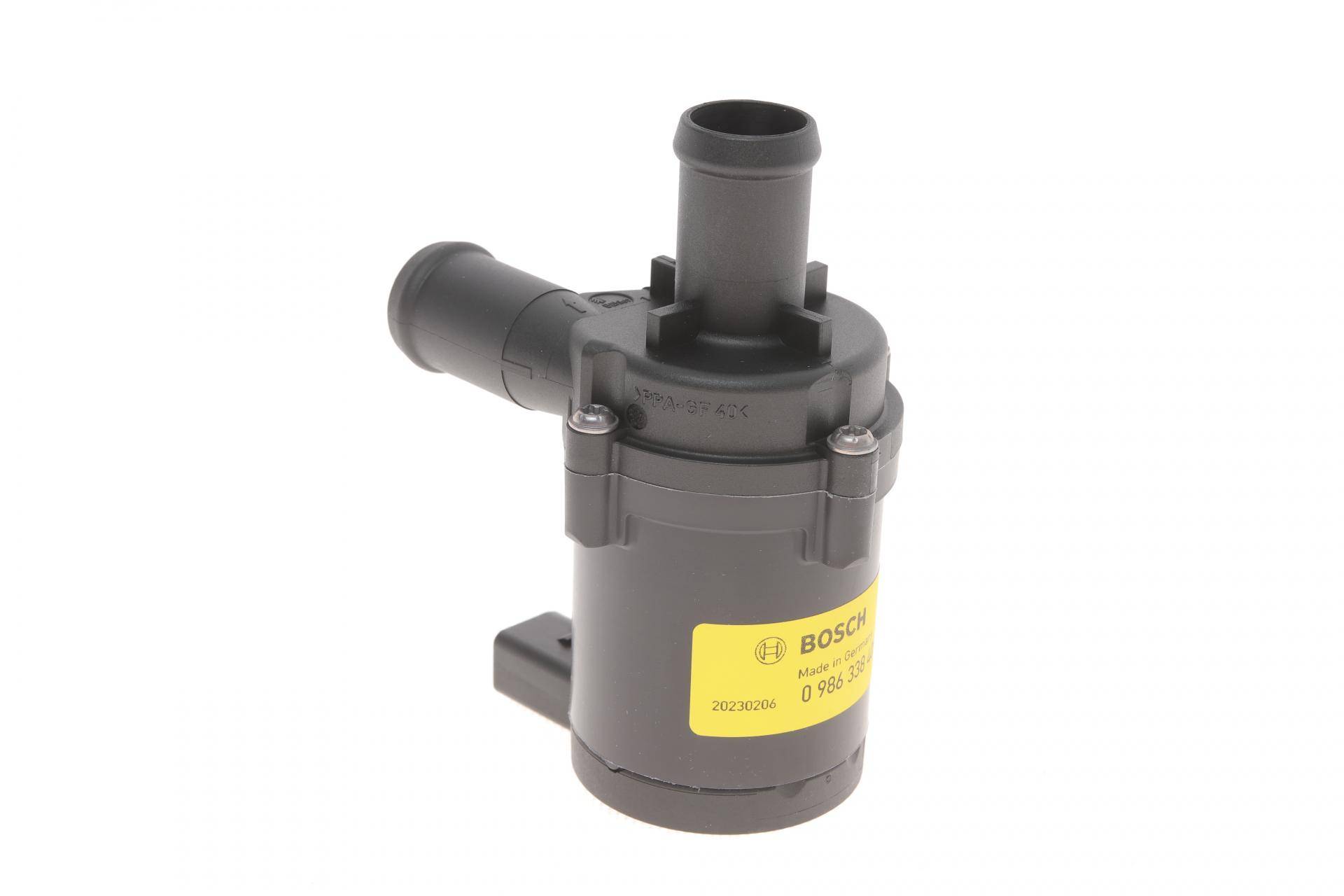 Насос системи охолодження (додатковий) Audi Q7 3.0TDI/4.2TDI 06-15/VW Touareg 2.5TDI/3.0TDI 03-18