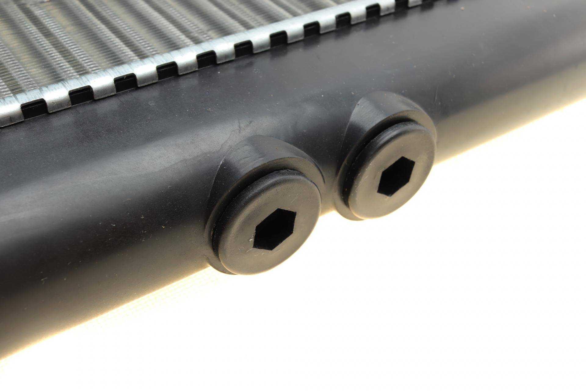 Радіатор охолодження Opel Ascona C/Kadett D 1.3-2.0i 81-88