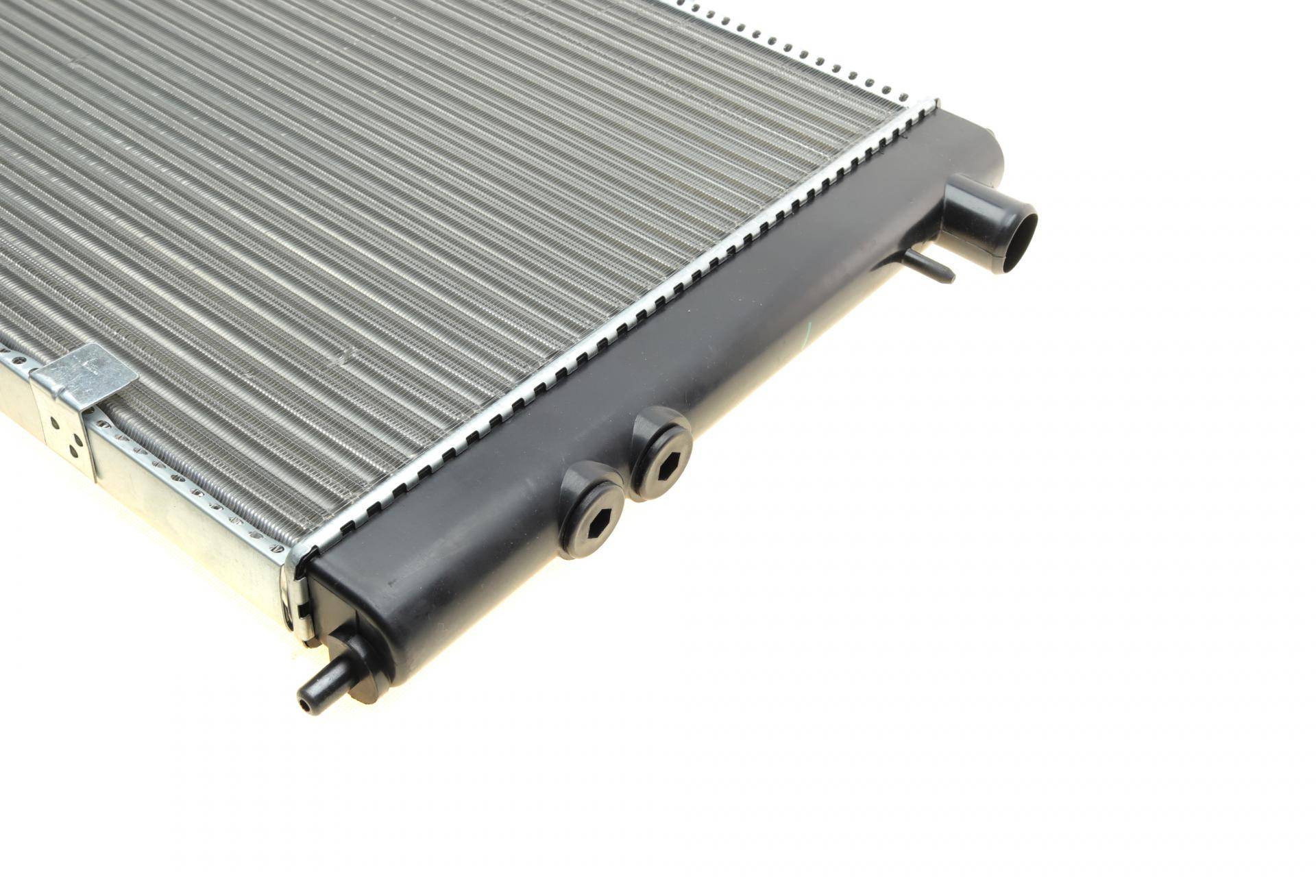 Радіатор охолодження Opel Ascona C/Kadett D 1.3-2.0i 81-88