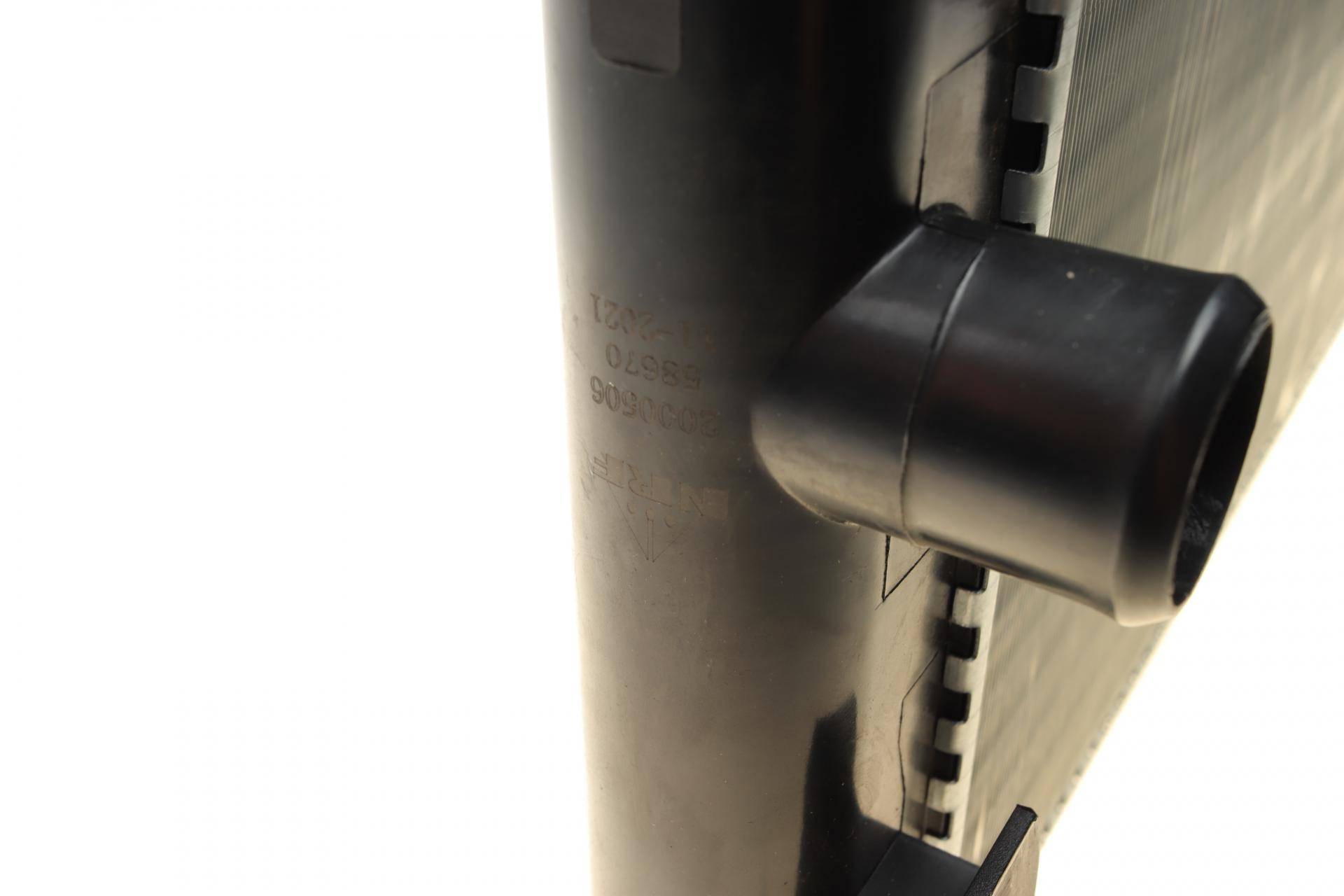 Радіатор охолодження Opel Ascona C/Kadett D 1.3-2.0i 81-88