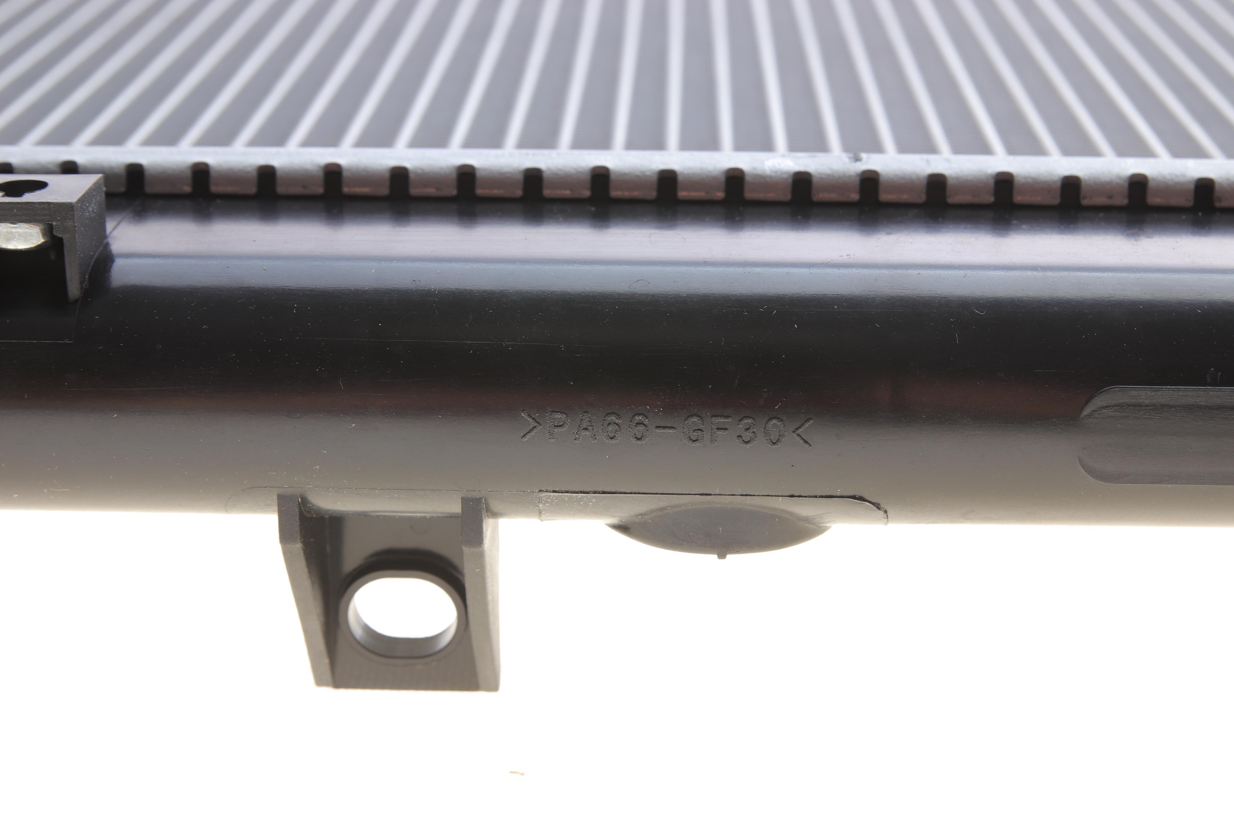 Радіатор охолодження Mazda 6 2.3/2.5MZR 02-13