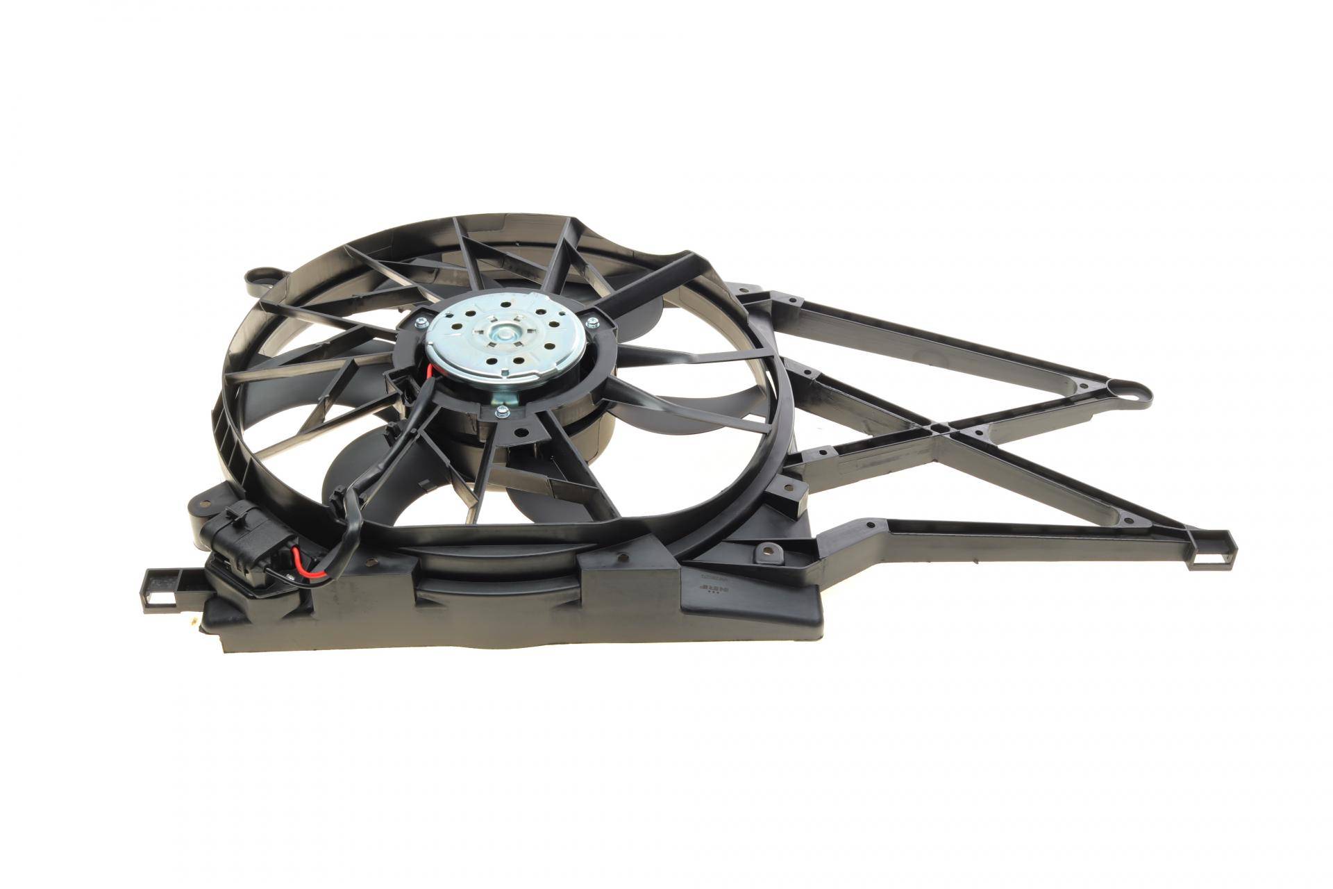 Вентилятор охолодження двигуна Opel Astra G 1.2-2.2 98-07 (з дифузором)