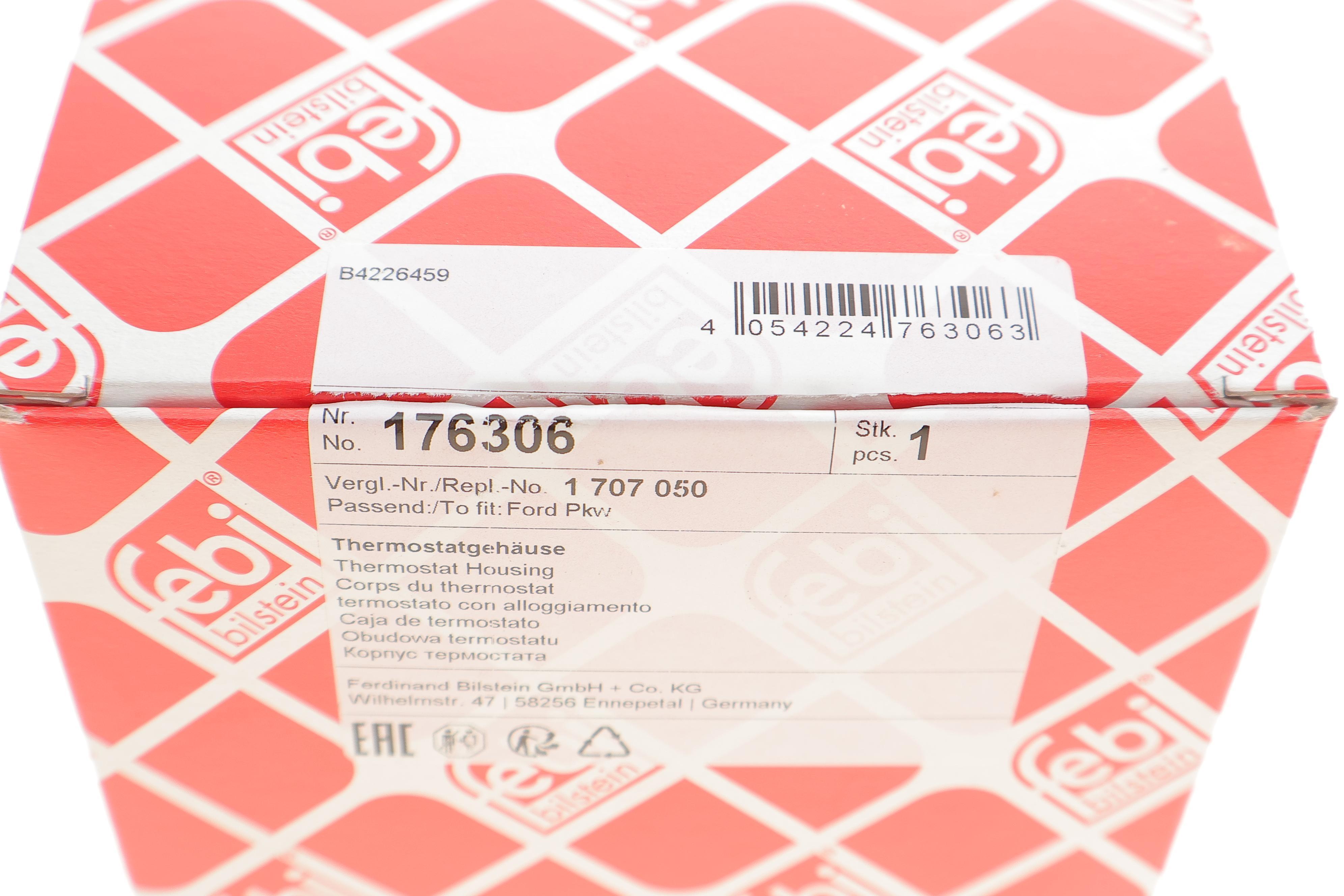 Фланець системи охолодження Ford Focus/Fiesta/Mondeo 1.6 01-