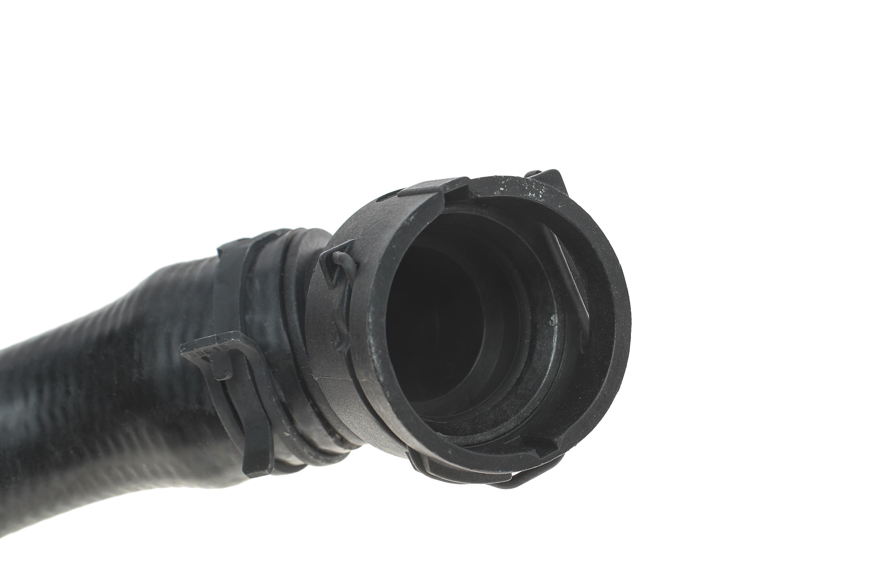 Патрубок радіатора (верхній) Audi A3/Skoda Octavia/Golf IV 1.8T 96-10