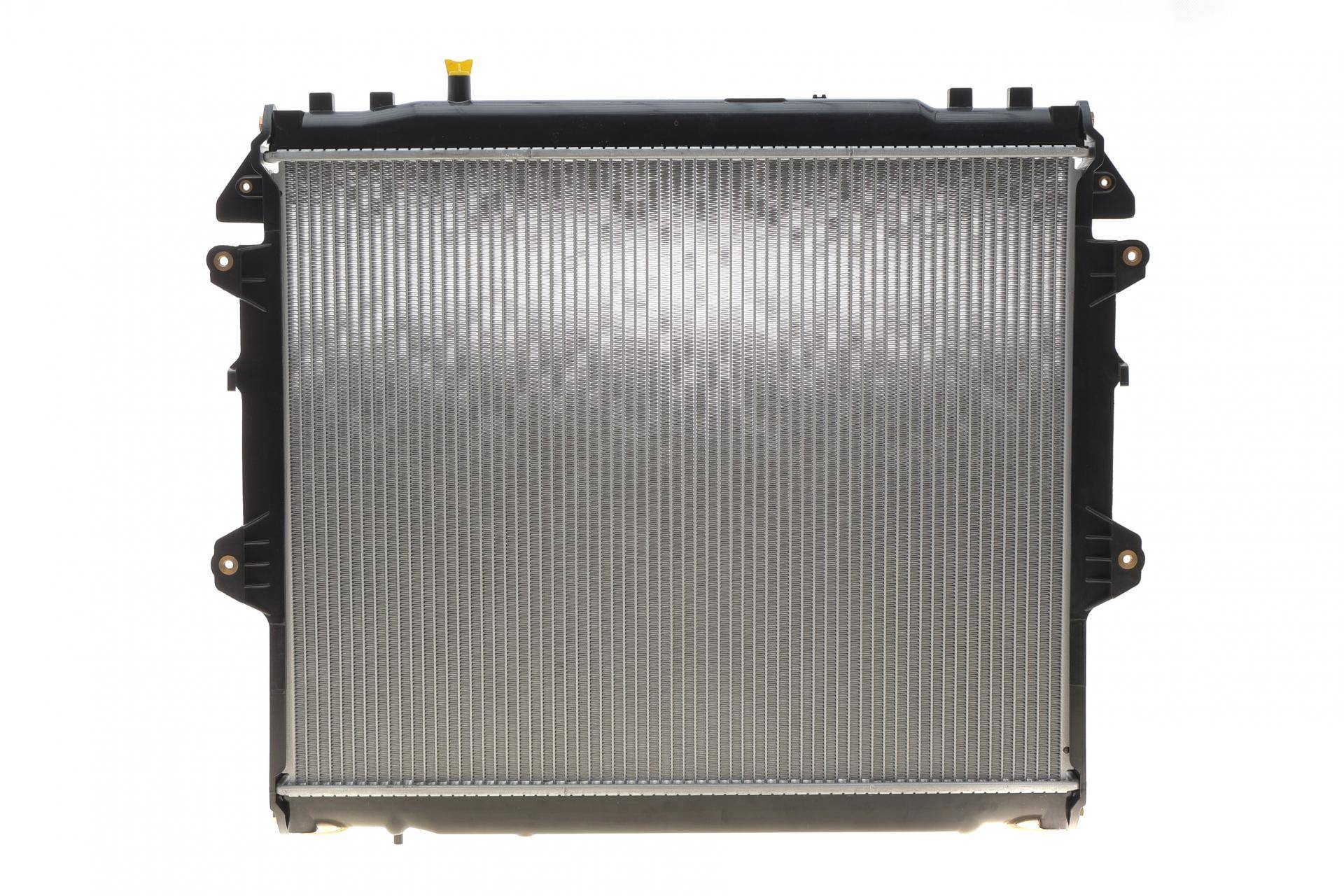 Радіатор охолодження Toyota Hilux 3.0 D-4D 4WD 05-15 (АКПП)