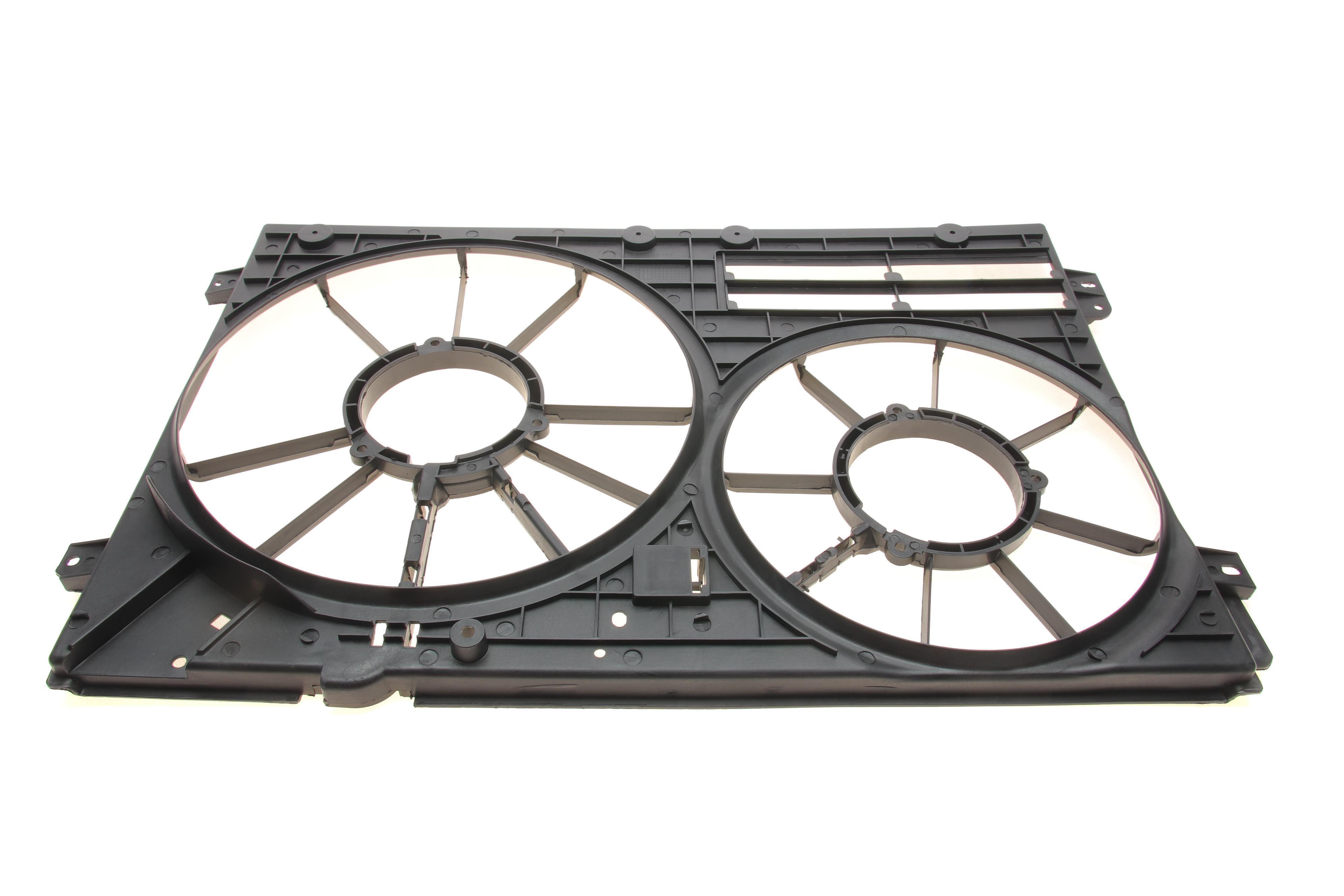 Дифузор радіатора VW Jetta III 2.5 06-10