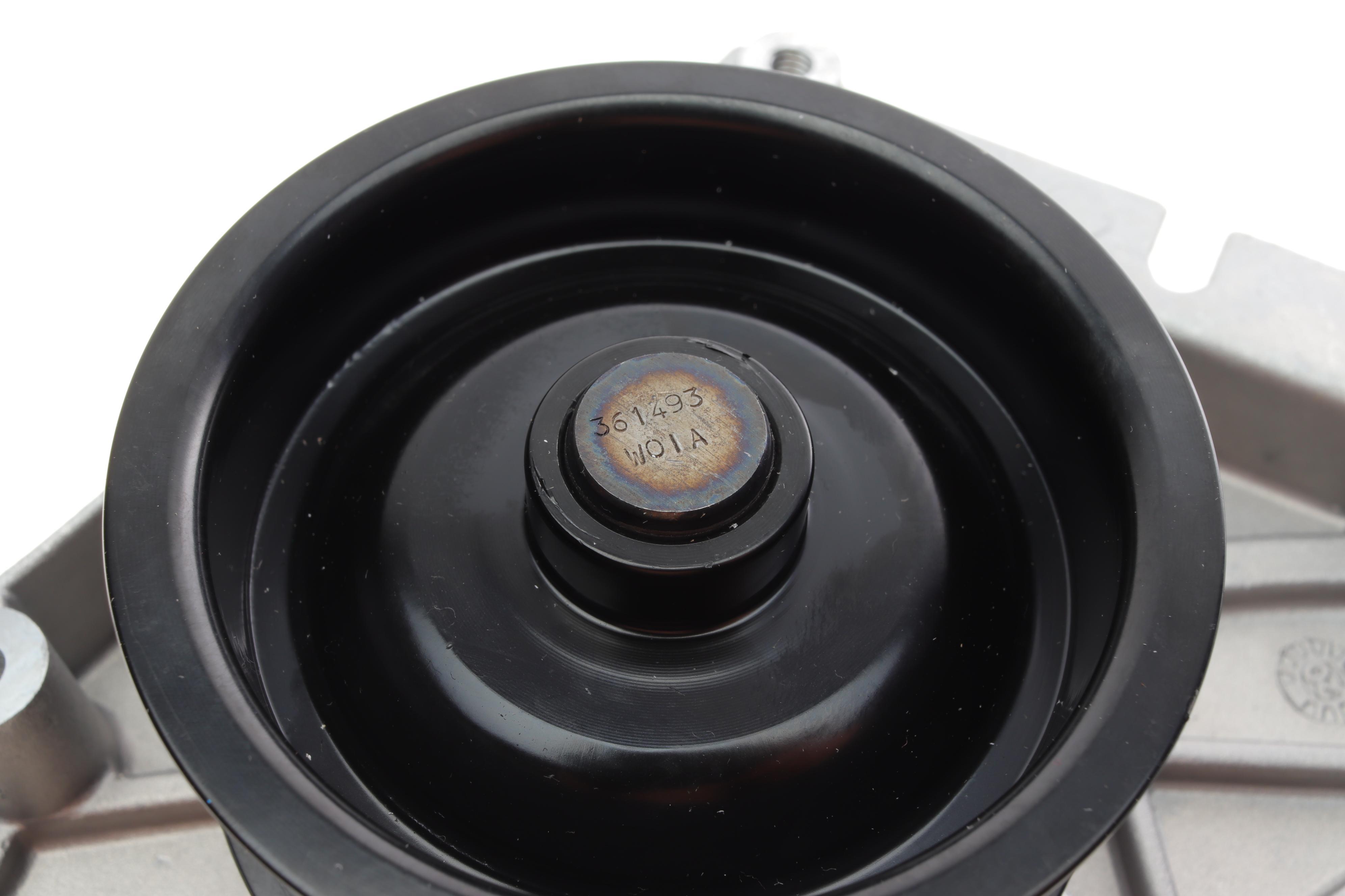 Помпа води Audi A4/A6/A8 3.0/3.0quattro 01-06