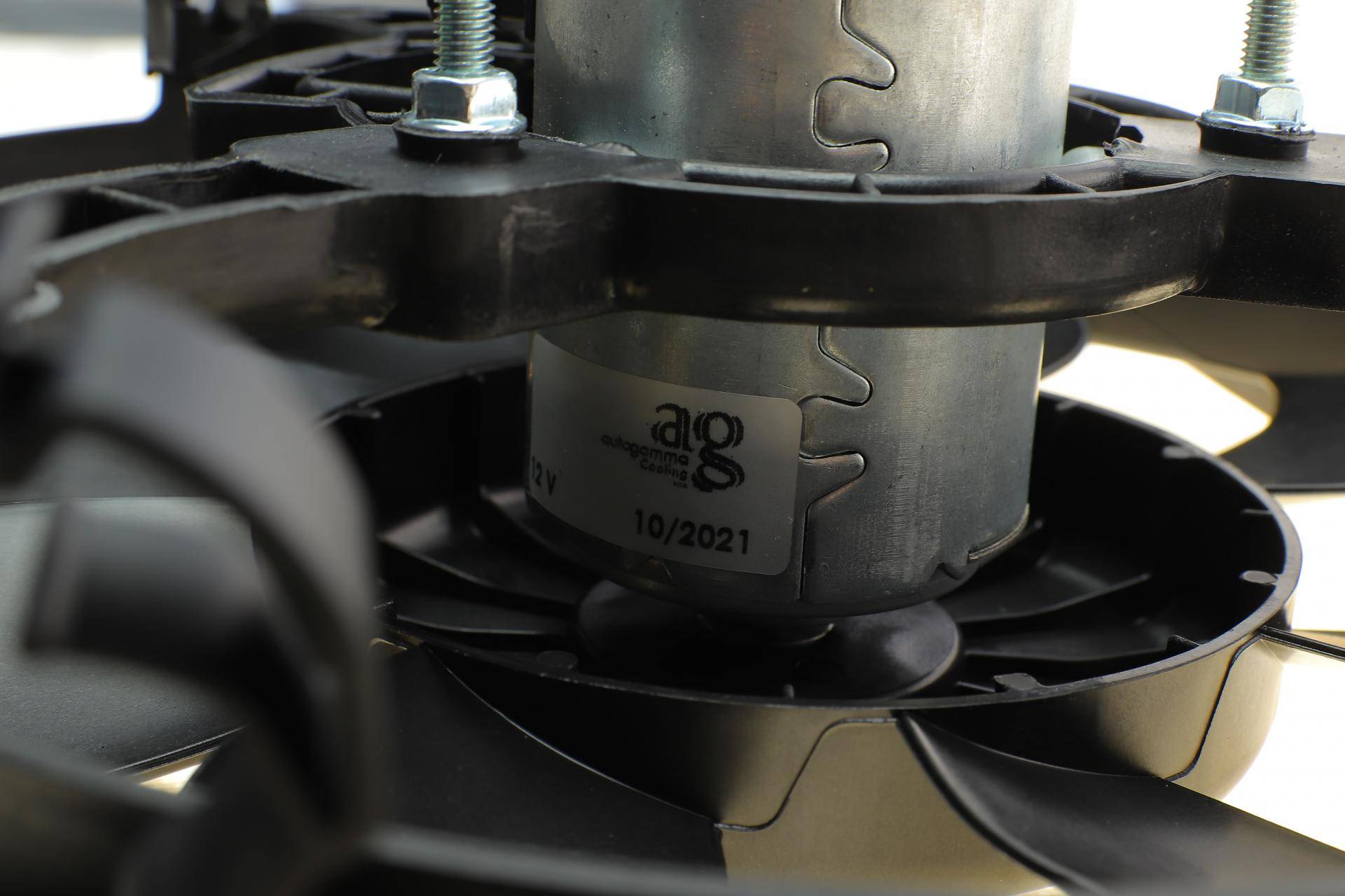 Вентилятор радіатора Fiat Seicento 1.1 98-10 (з дифузором)