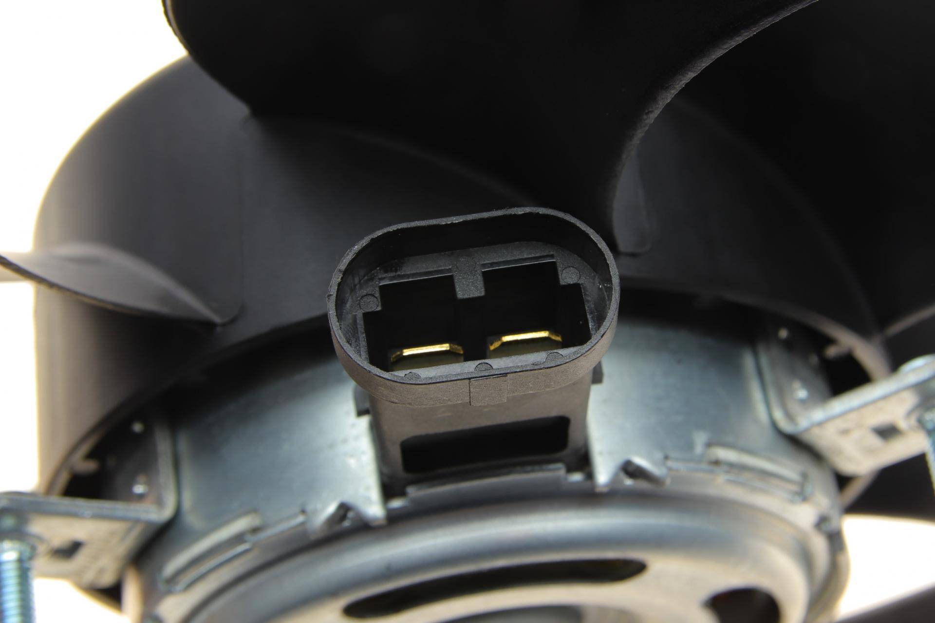 Вентилятор охолодження двигуна MB Viano (W639)/Vito (W639) 2.2D-3.2D 03- OM 651/646/642/M112