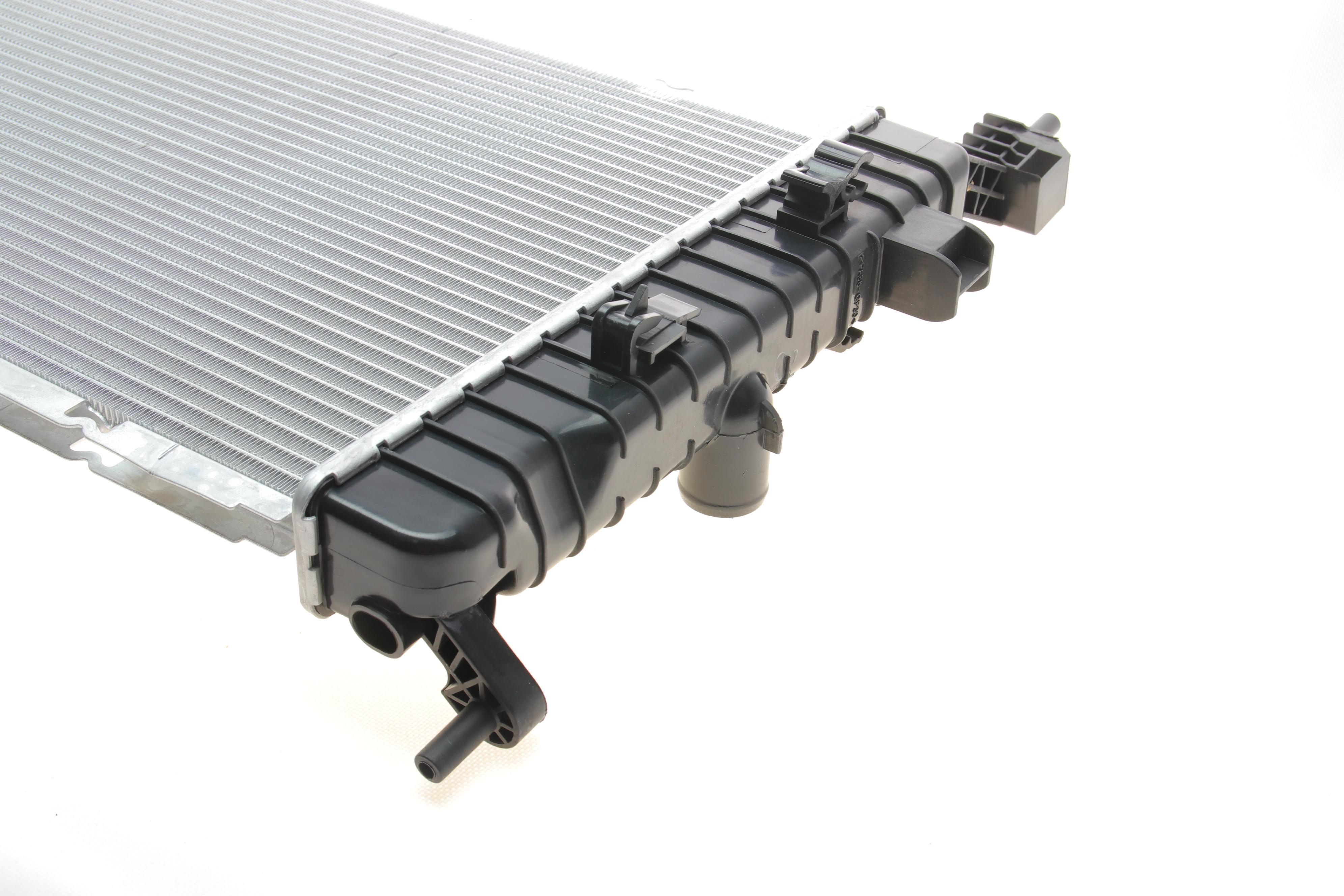 Радіатор охолодження Opel Meriva A 1.6 06-10