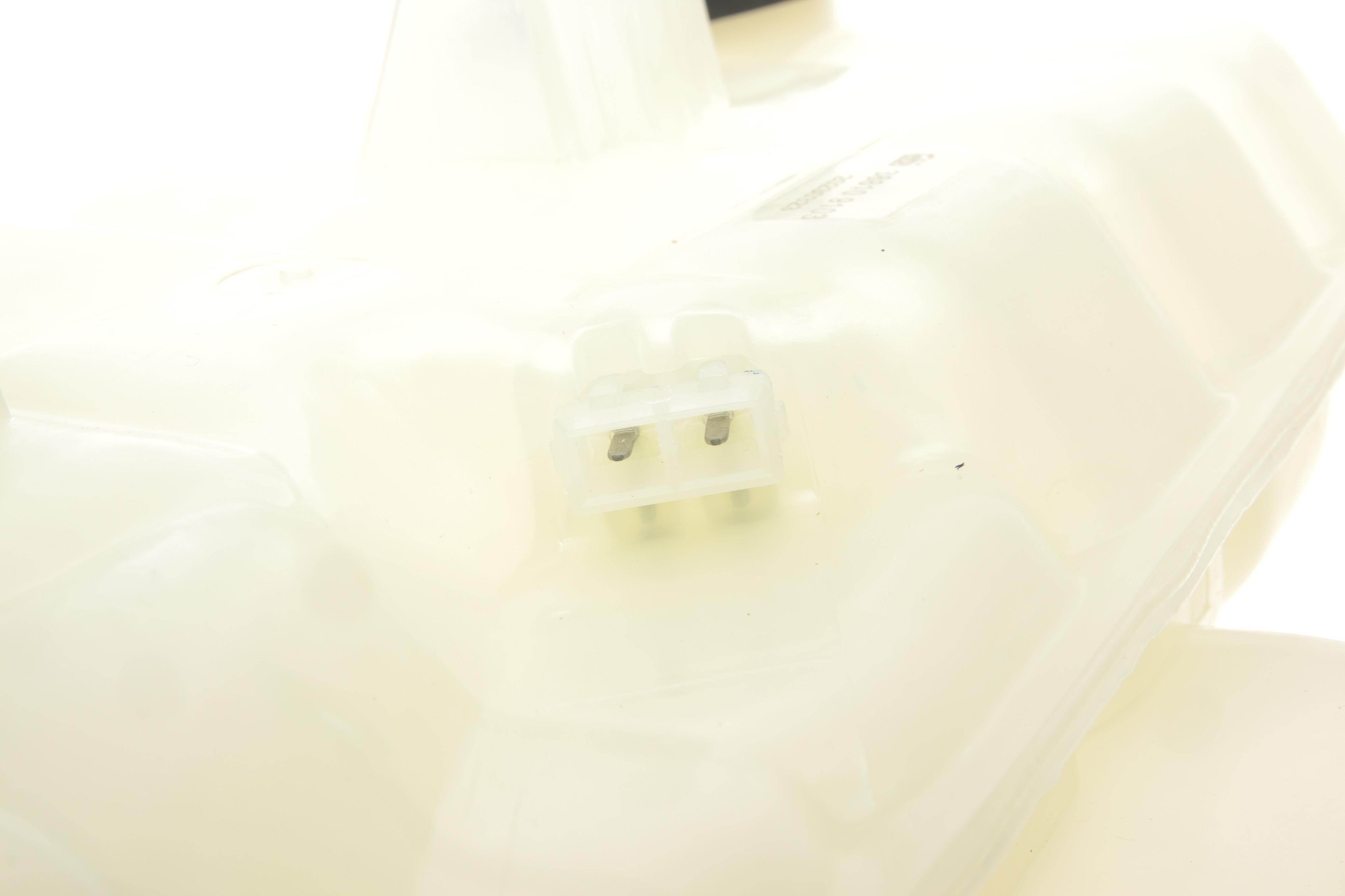 Бачок розширювальний MB M-class (W163) 98-05