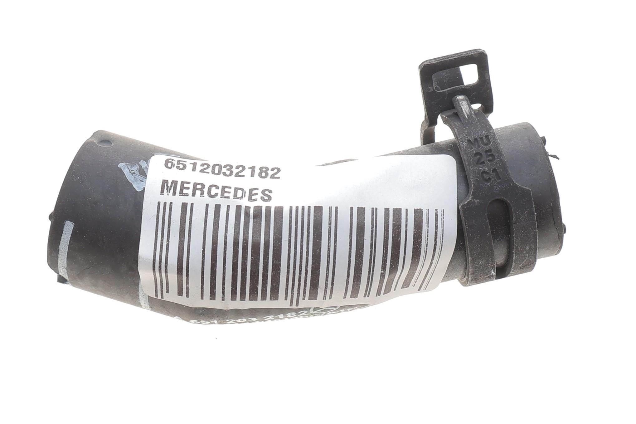 Патрубок системи охолодження MB C-class (W204)/E-class (W212) 09-16