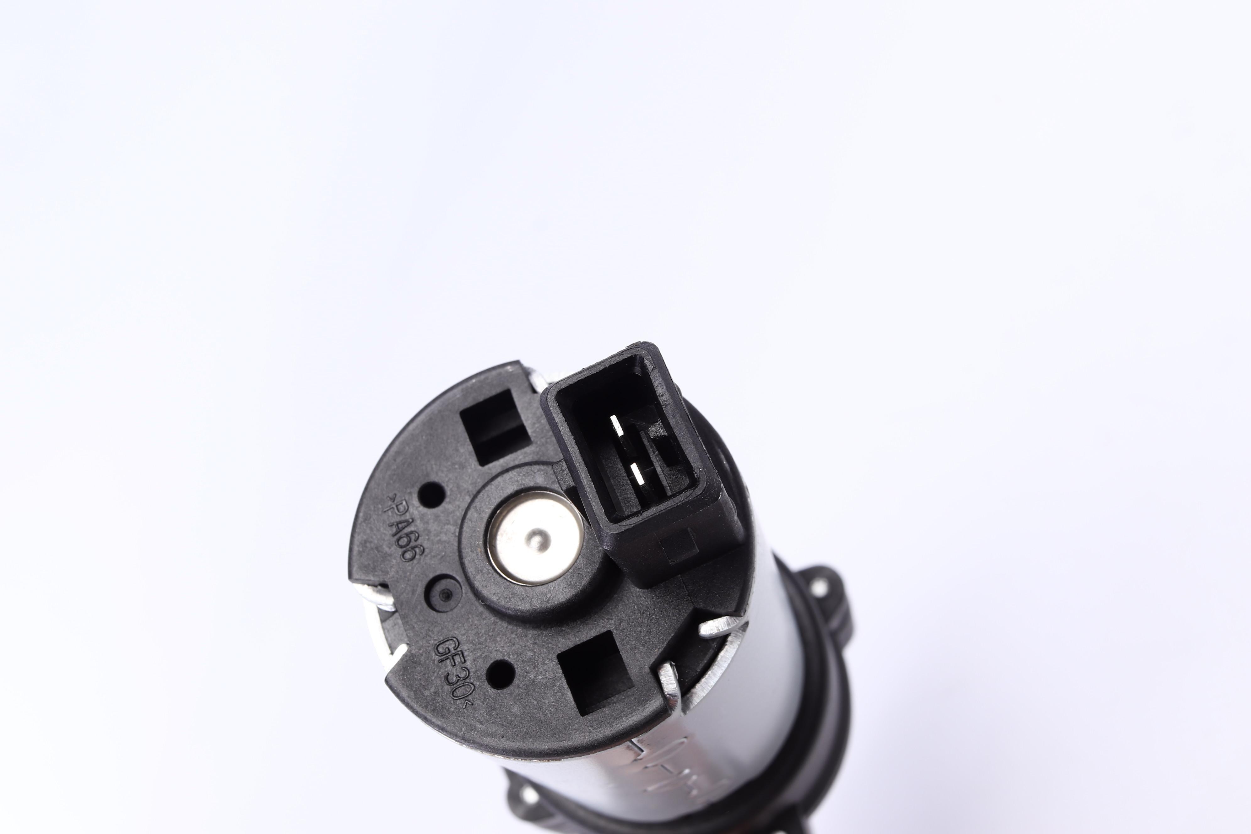 Насос системи охолодження (додатковий) VW Golf IV/Bora 1.4-2.0 97-