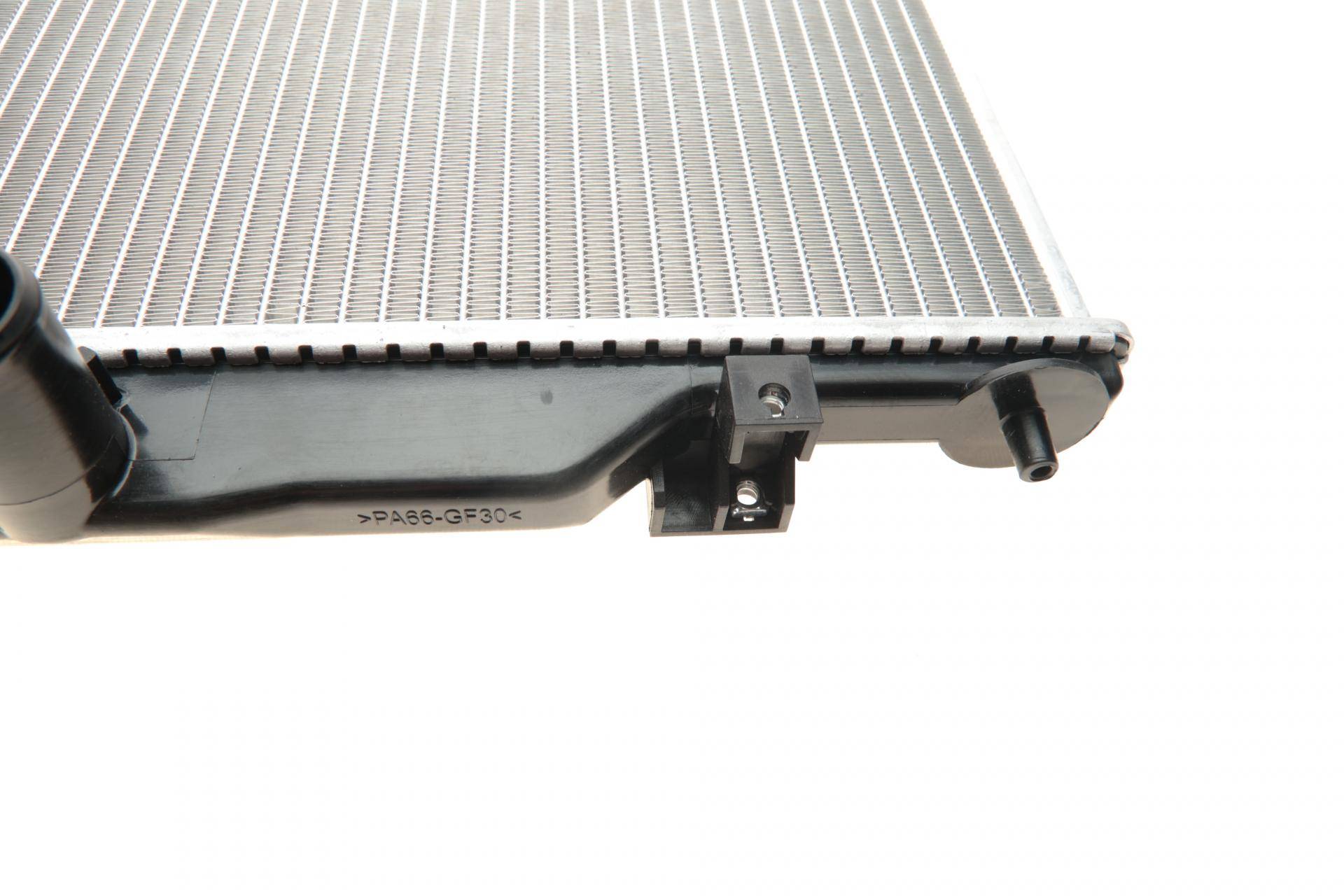 Радіатор охолодження Mazda 3 1.5/1.6/2.0 13-