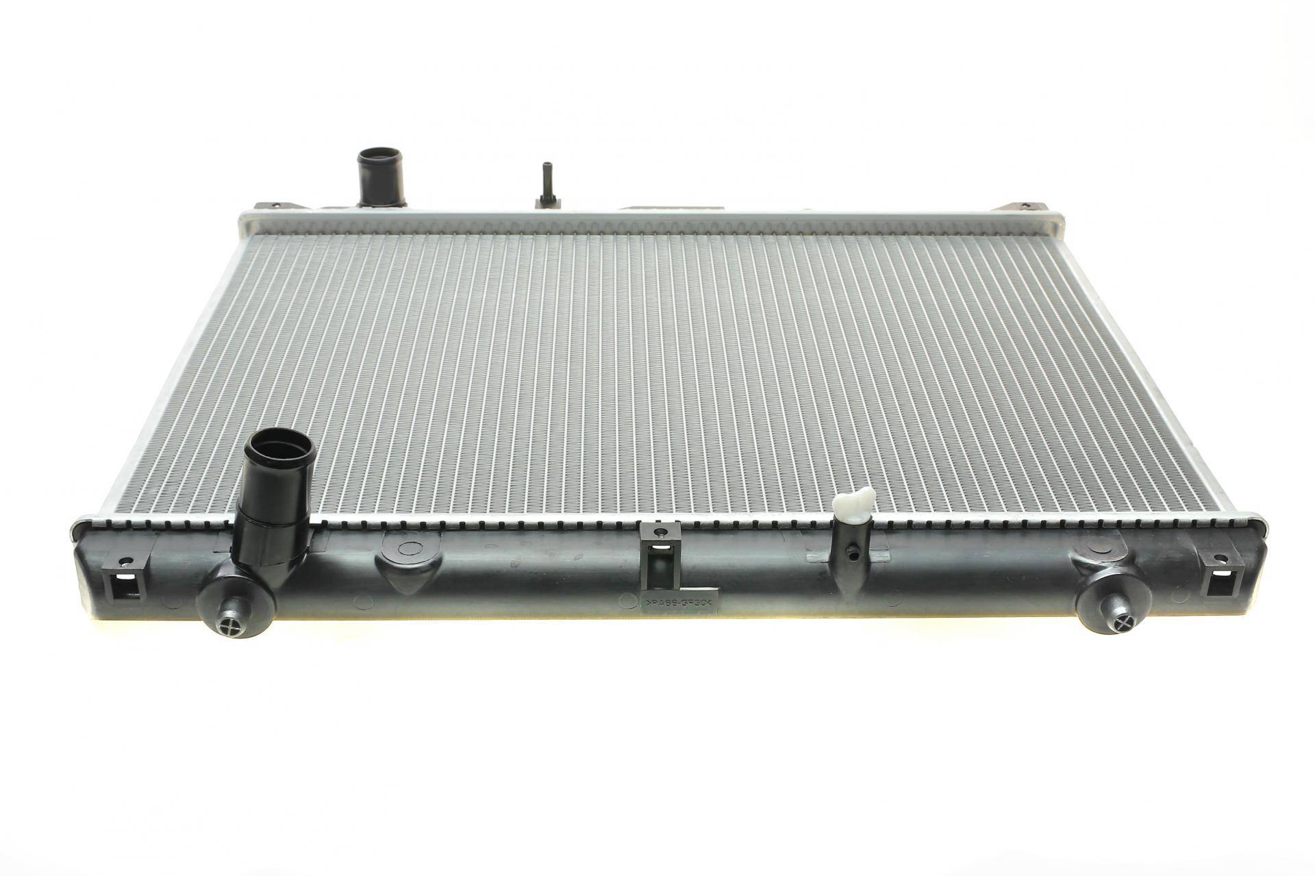 Радіатор охолодження Suzuki Grand Vitara 2.0HDI 01-05