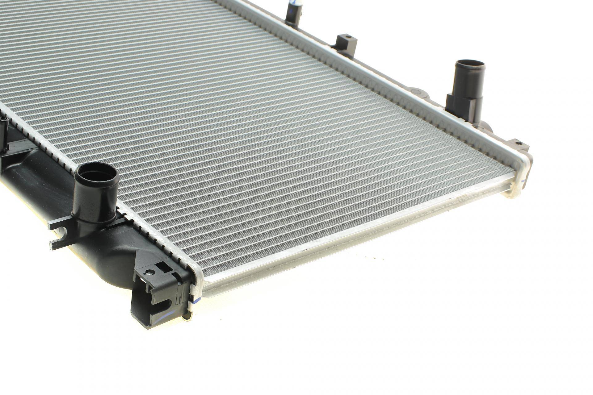 Радіатор охолодження Suzuki Grand Vitara 2.0HDI 01-05