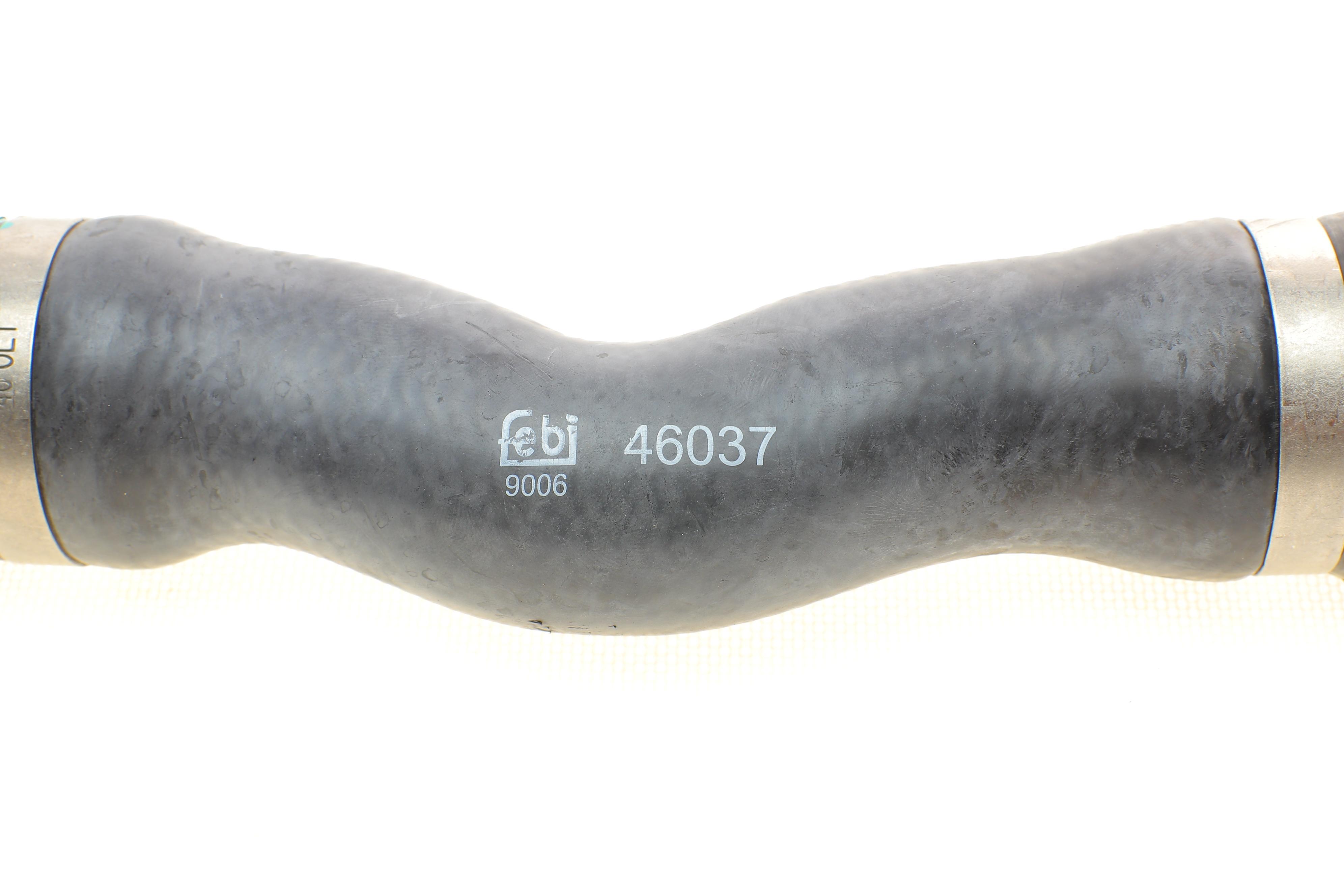 Патрубок радіатора (верхній/L) BMW 5 (E60) 2.0i-3.0i 01-10 (К-кт в зборі)