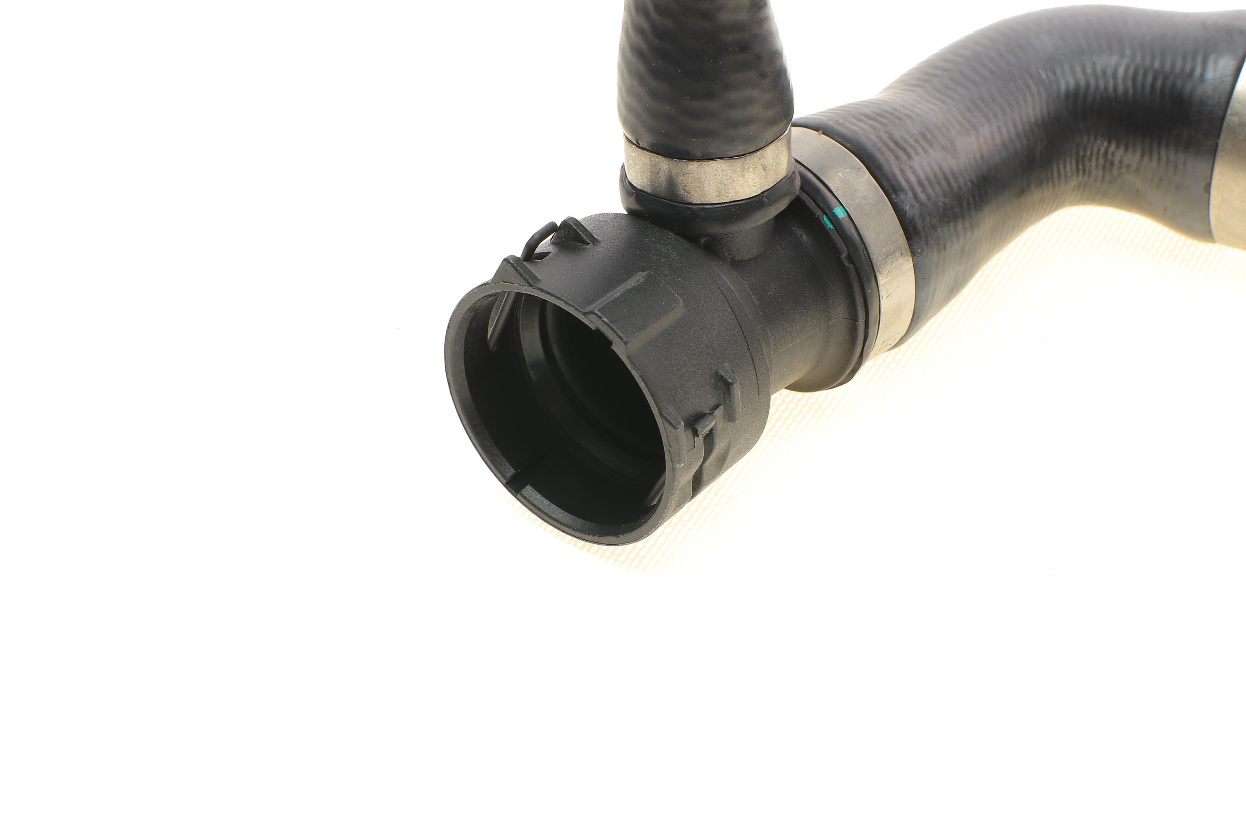 Патрубок радіатора (верхній/L) BMW 5 (E60) 2.0i-3.0i 01-10 (К-кт в зборі)