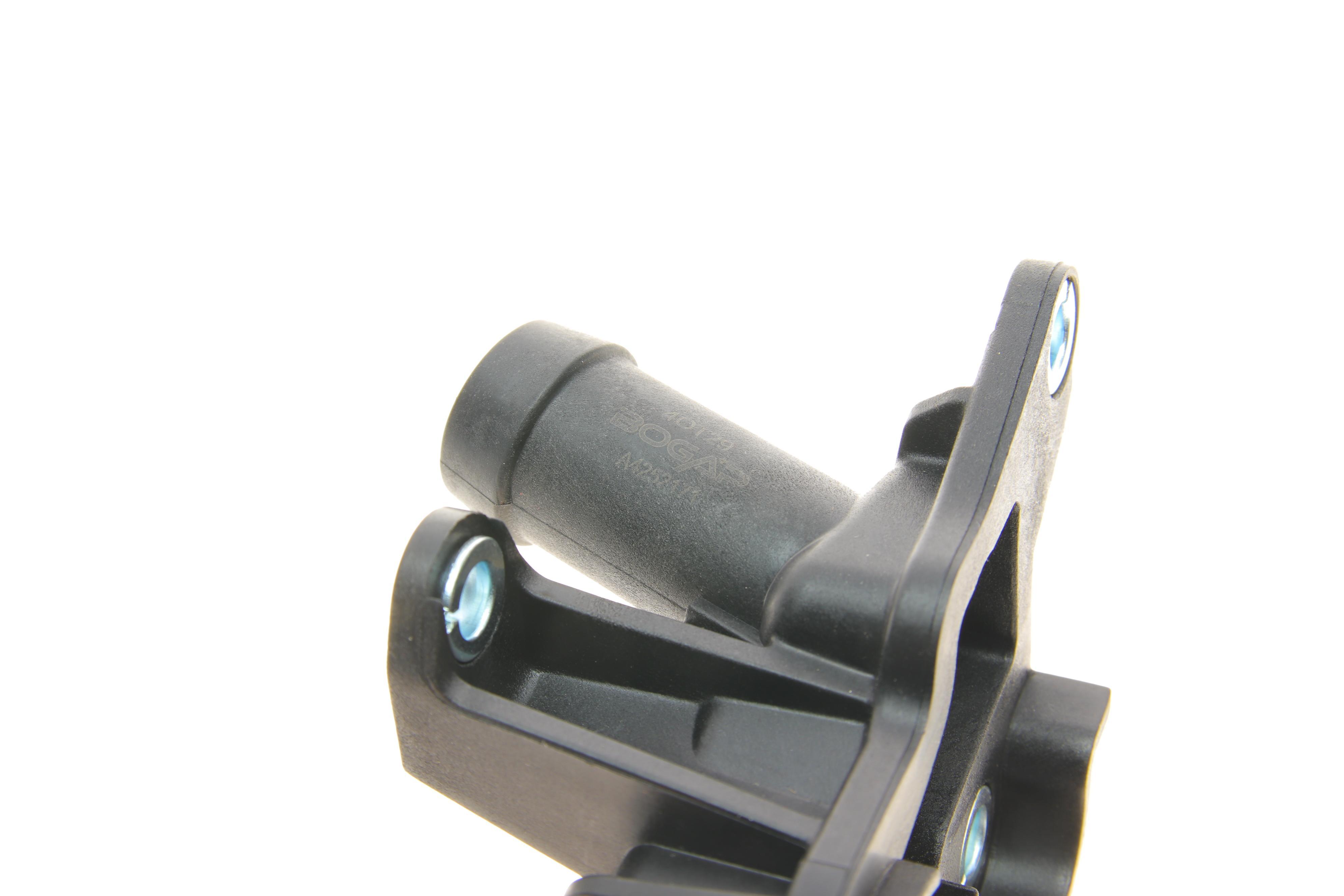 Фланець системи охолодження VW Caddy IV 15-